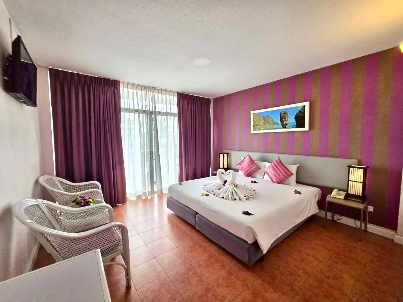 Bedroom, Bed in ON Hotel Phuket - SHA