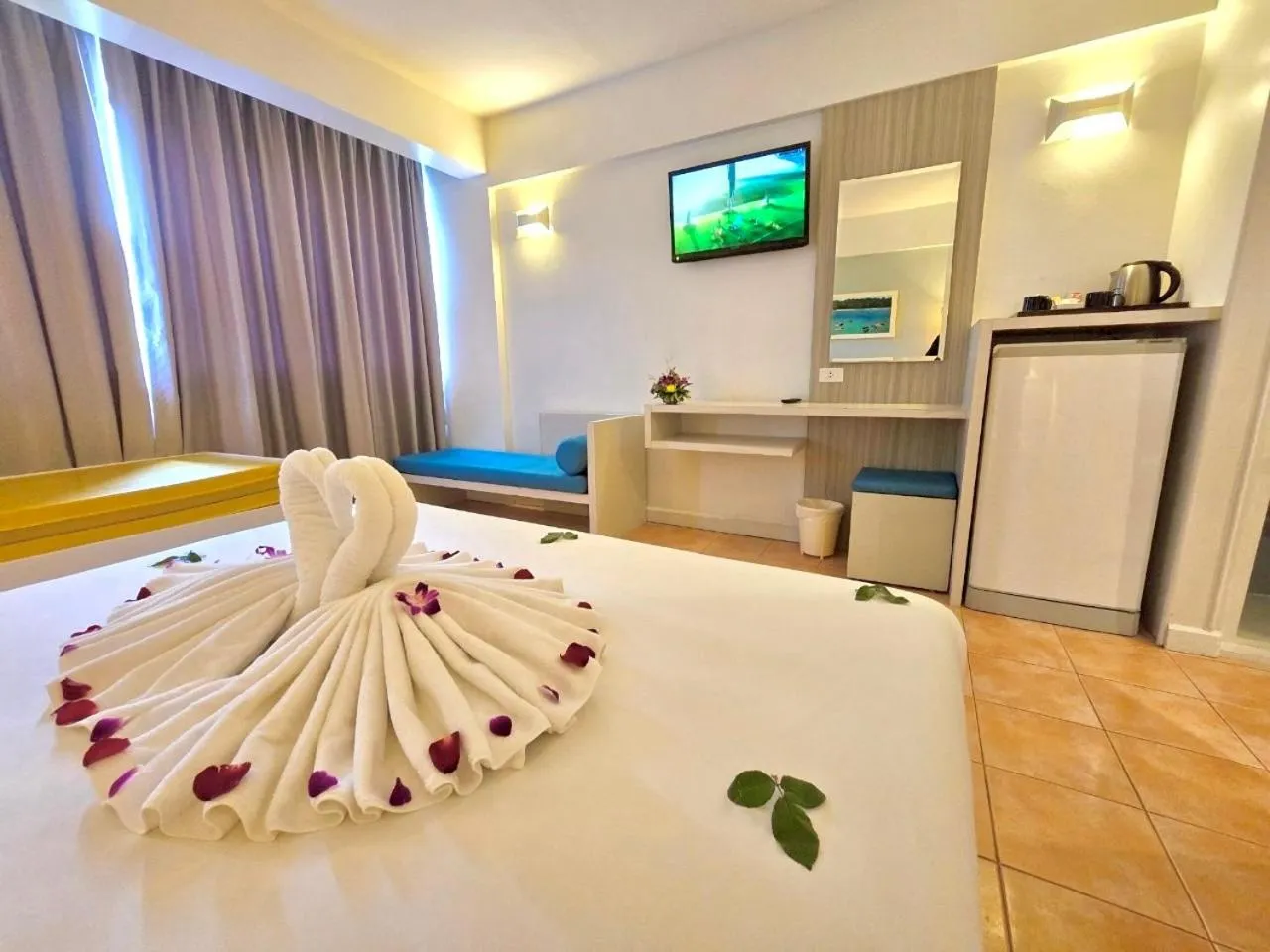 Bed in ON Hotel Phuket - SHA