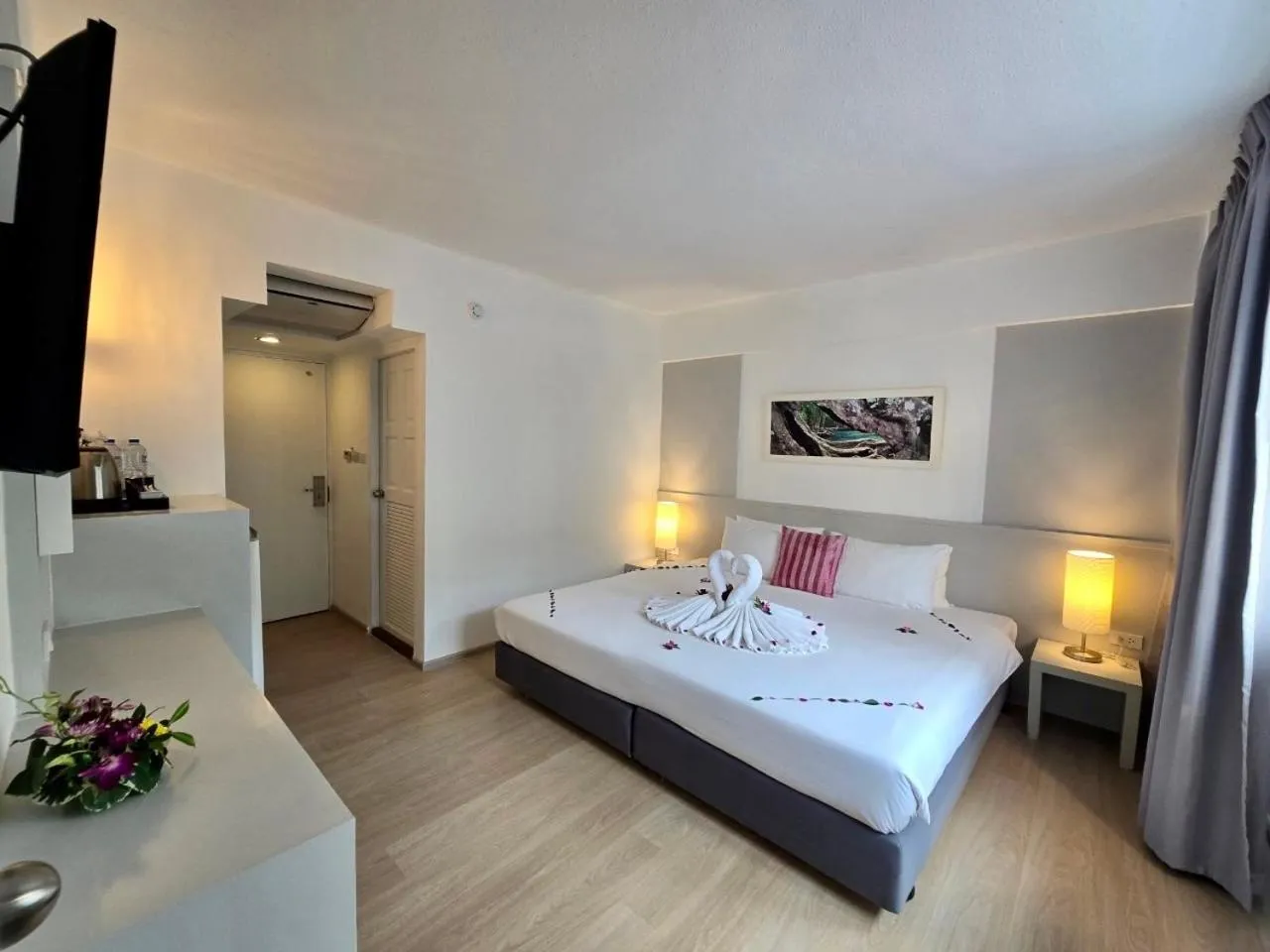 Bedroom, Bed in ON Hotel Phuket - SHA