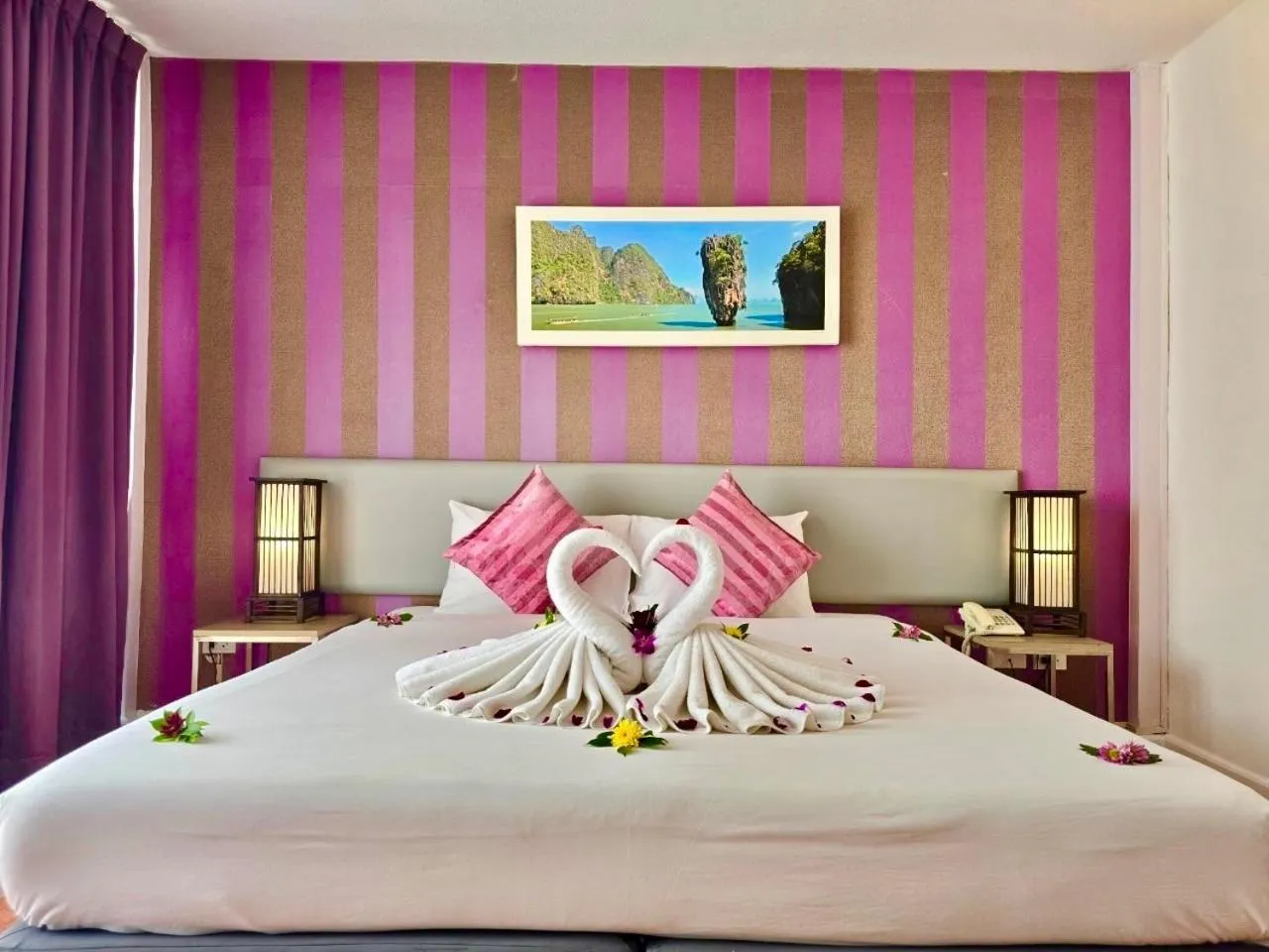 Bed in ON Hotel Phuket - SHA