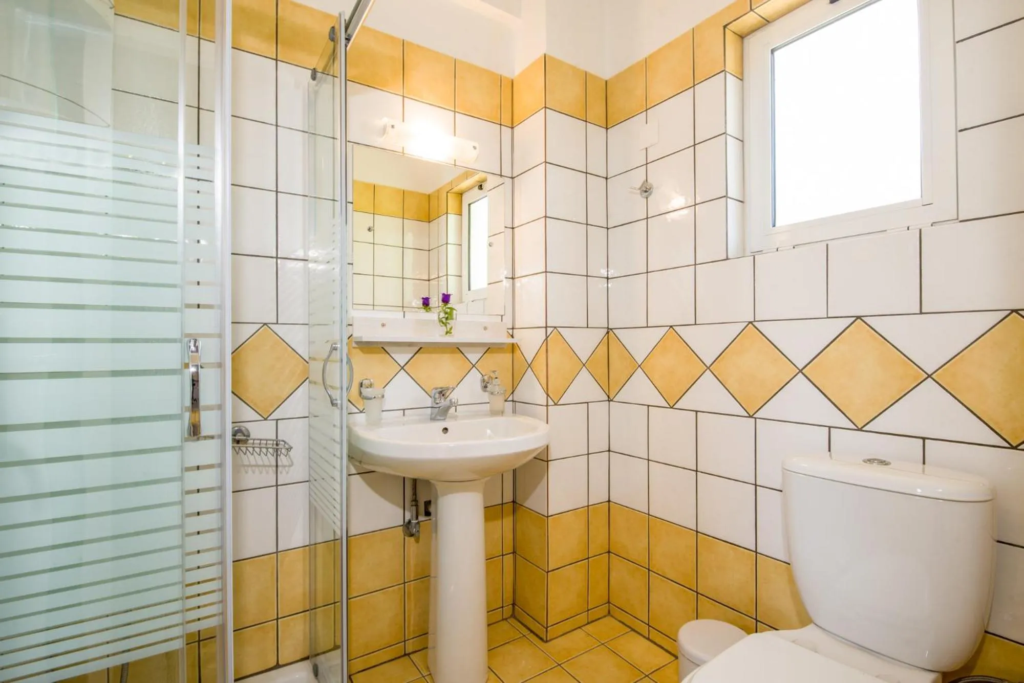 Bathroom in Stamatakis Boutique Studios