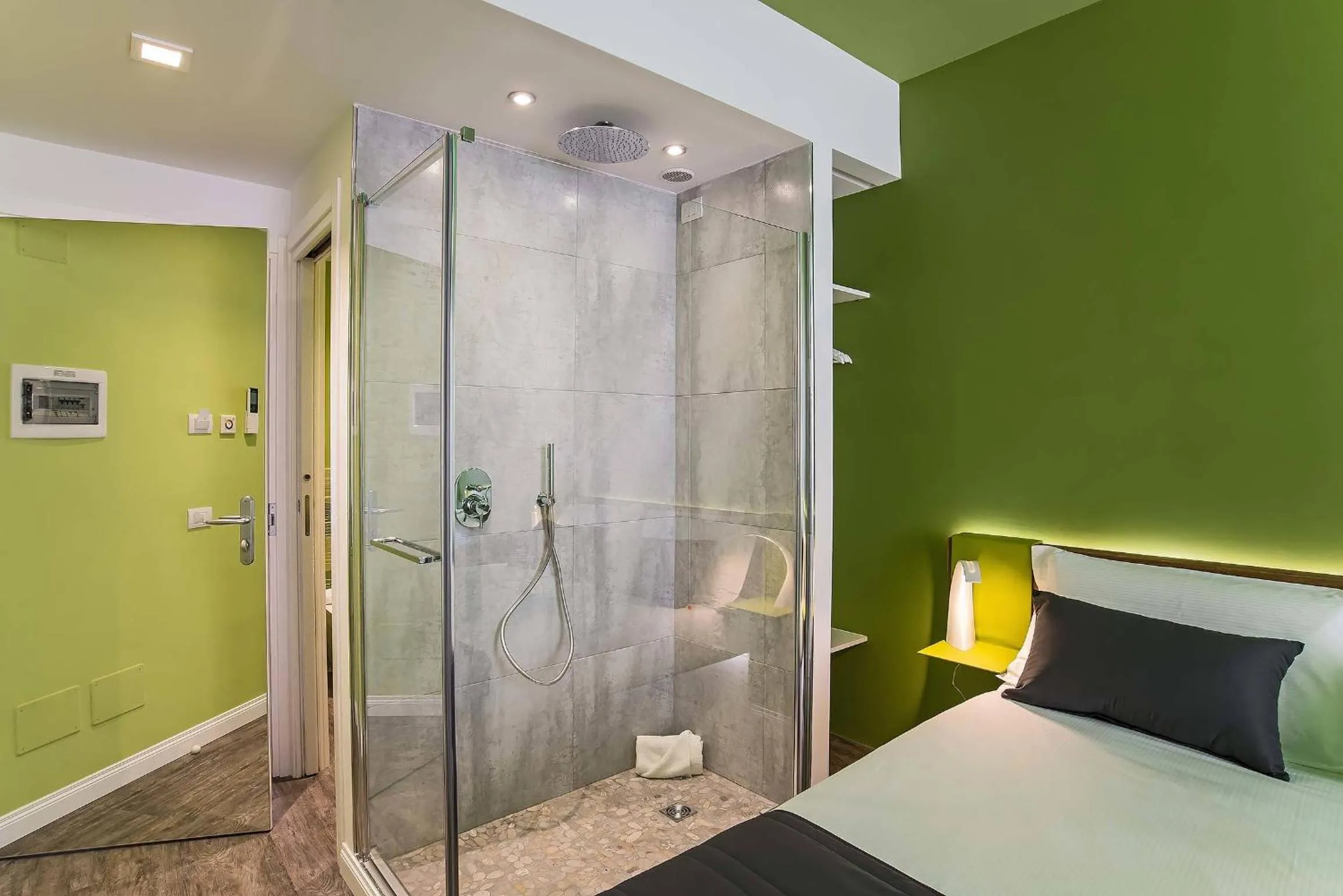 Shower, Bed in Ripetta Relais