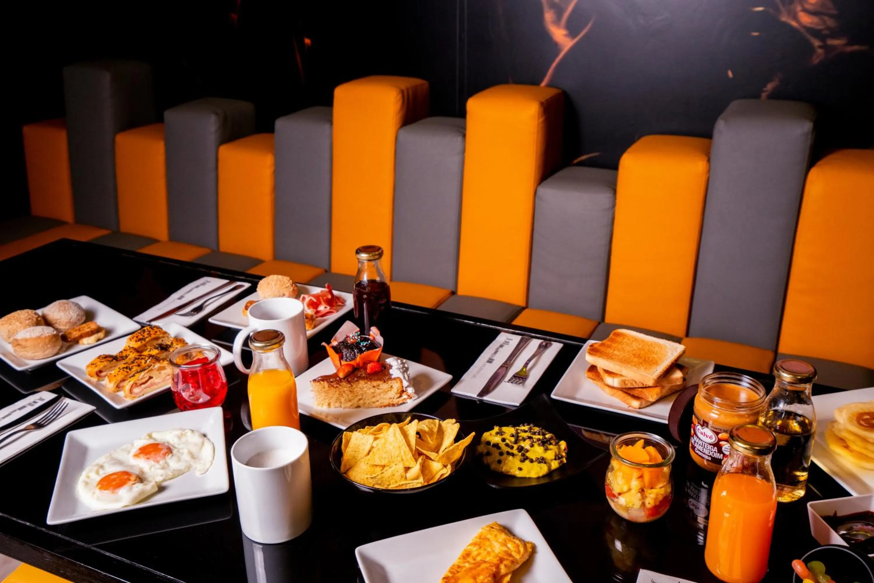 Breakfast in HF Fénix Music