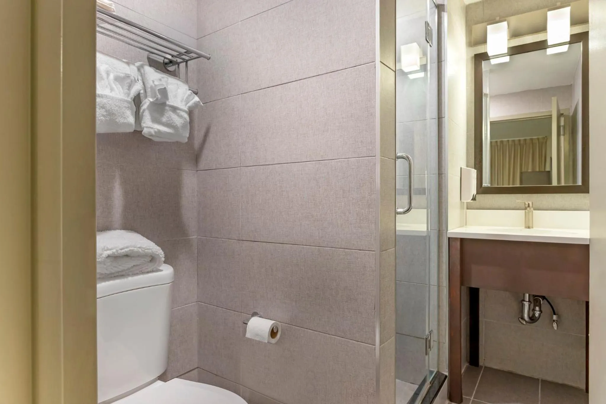 Bathroom in Red Roof PLUS Brooklyn - 3rd Ave