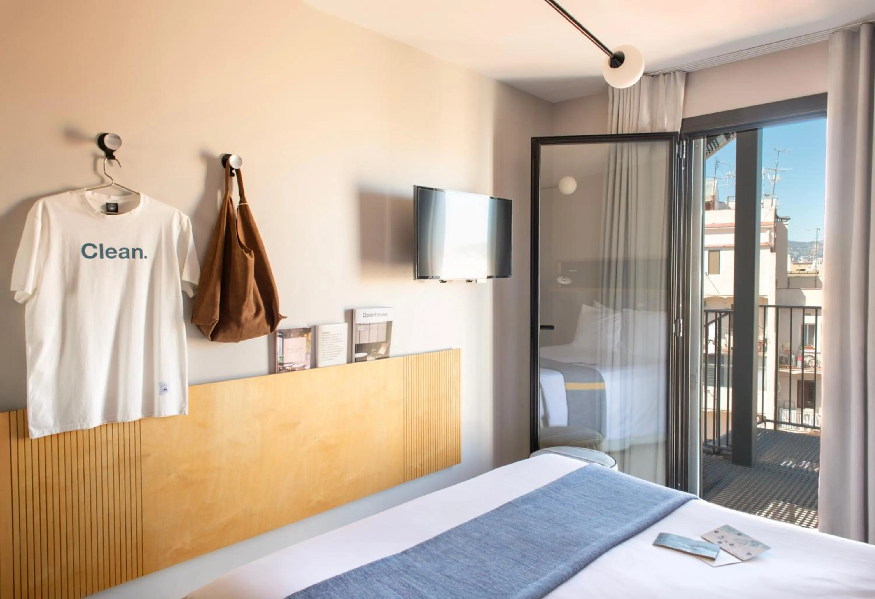 Photo of the whole room, Bed in Hotel Brummell