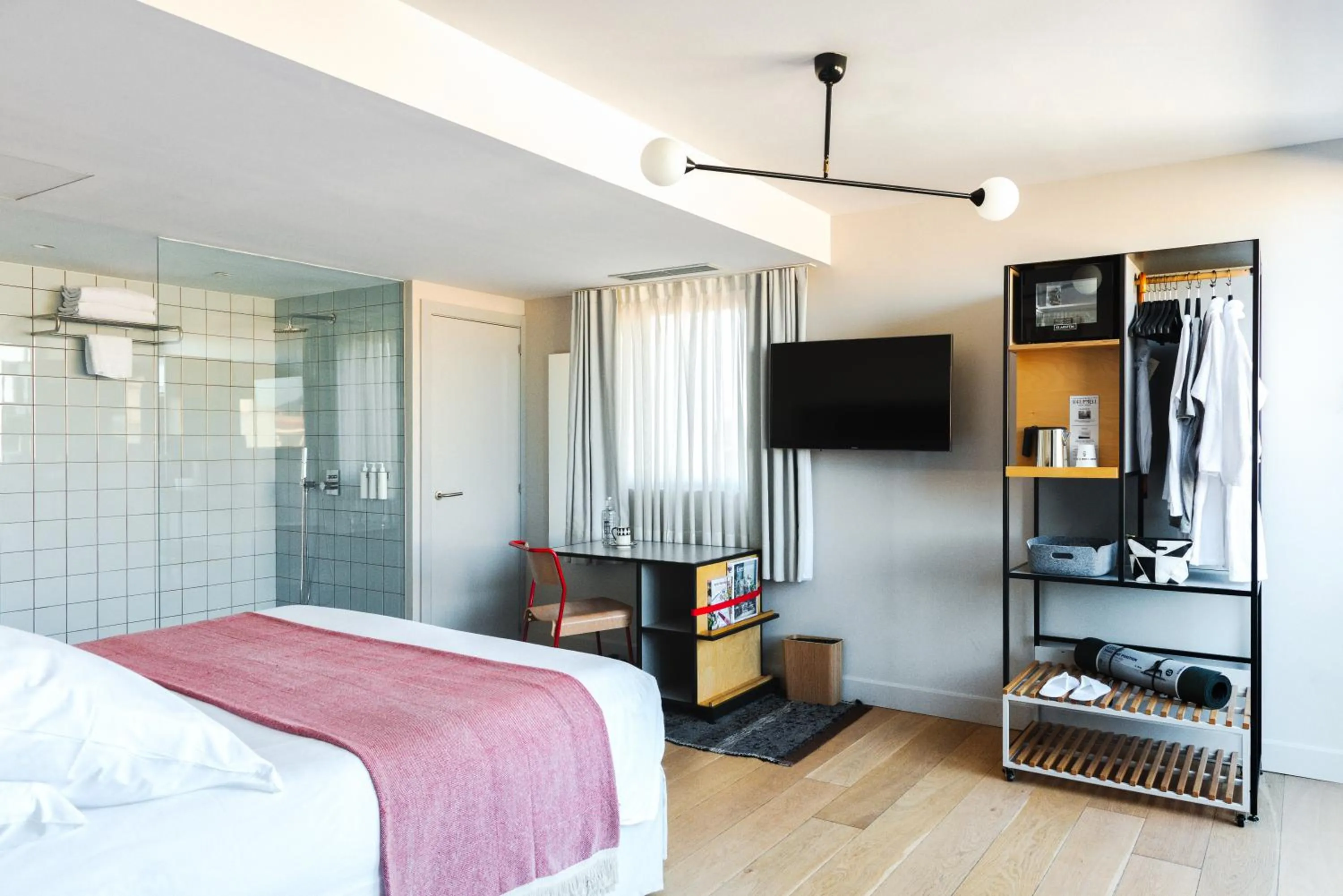 Photo of the whole room, Bed in Hotel Brummell