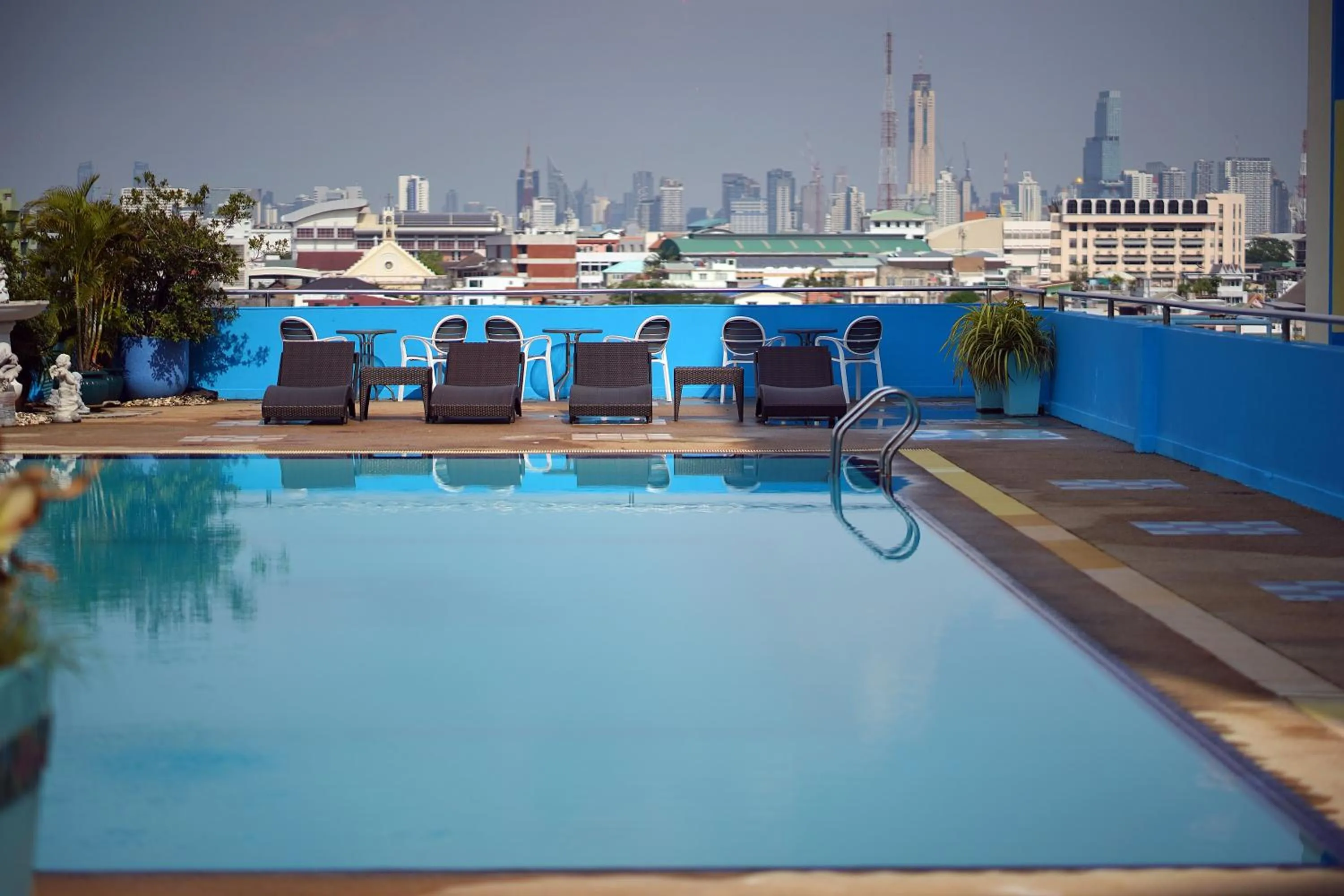 Day in Riverside Bangkok Hotel