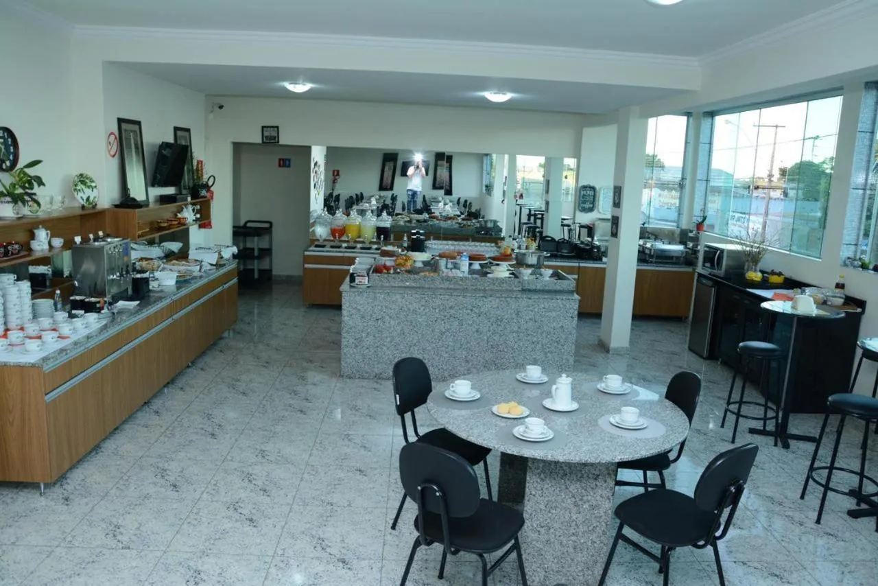 Restaurant/places to eat in Hotel Flor de Minas