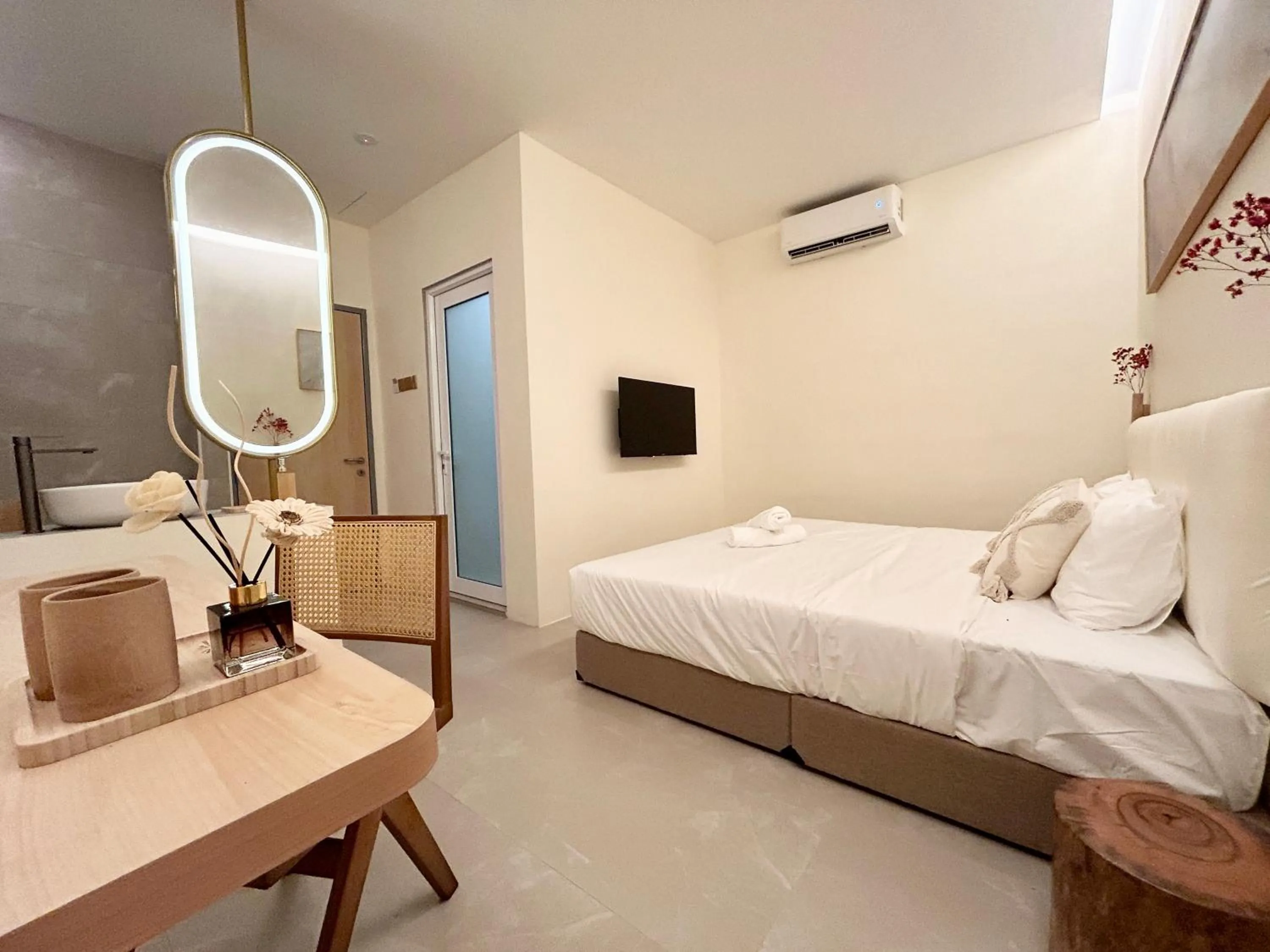 Bed in ONE18 Boutique Hotel