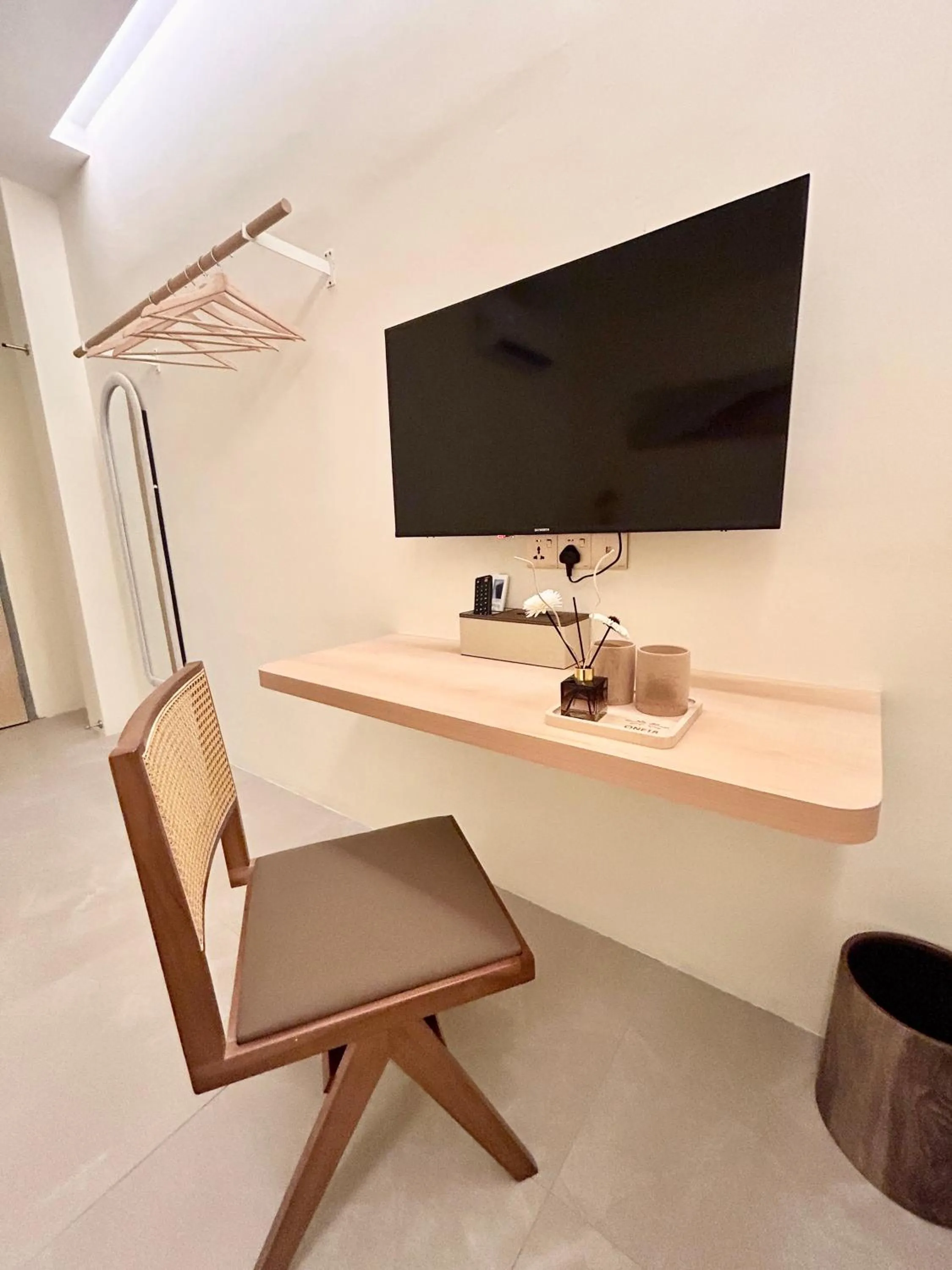 ONE18 Boutique Hotel