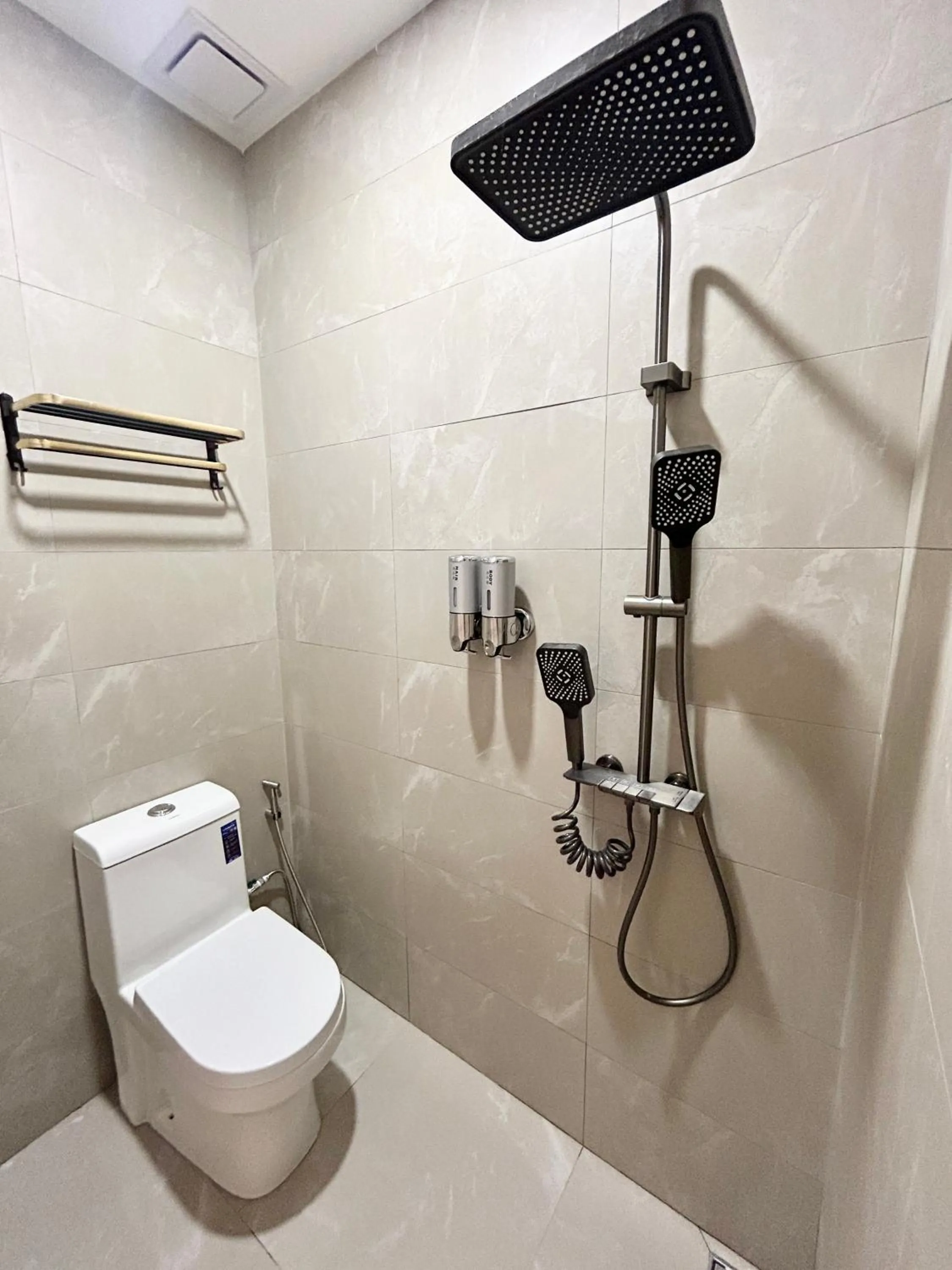 ONE18 Boutique Hotel