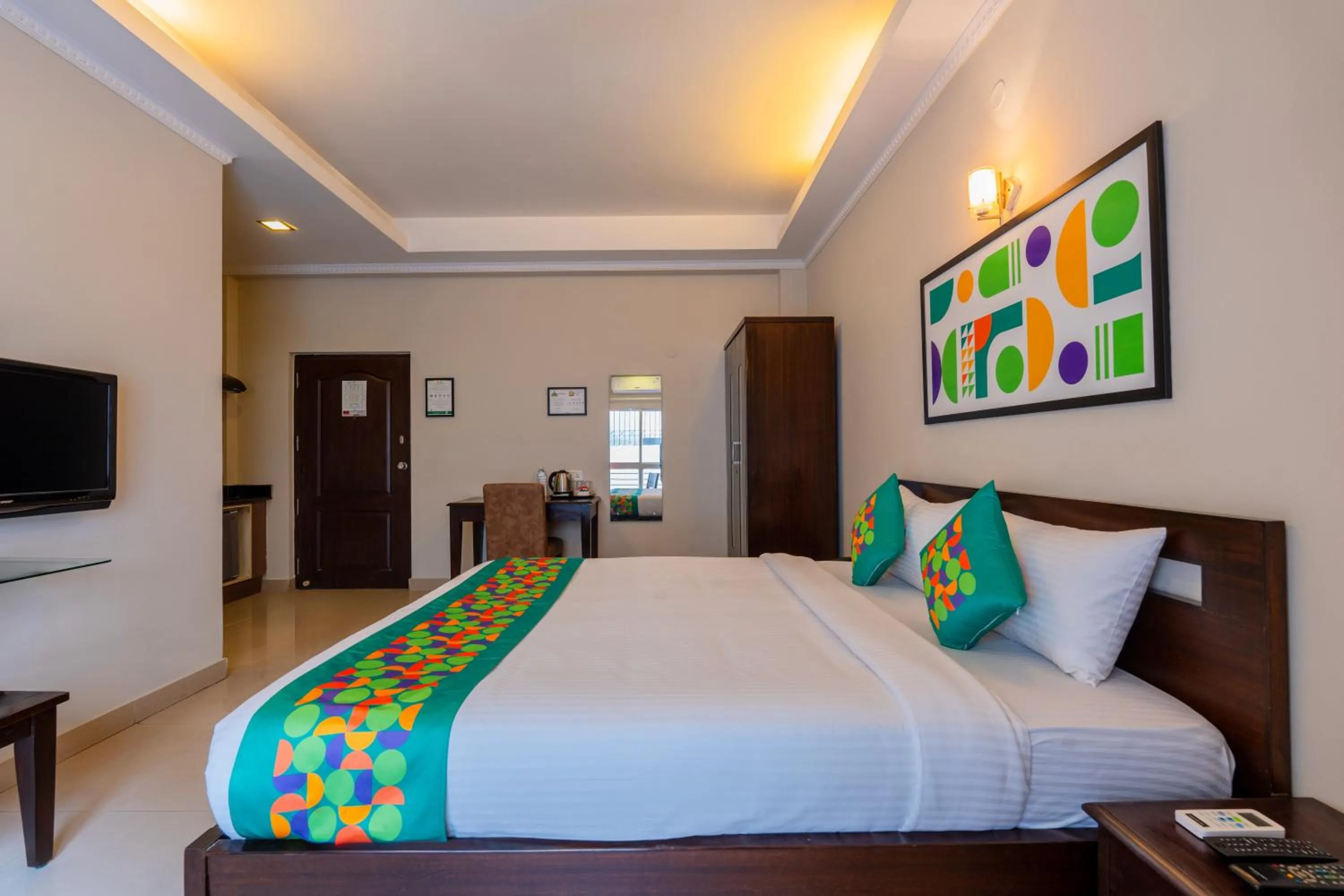 Bedroom, Bed in Treebo Ivory White Inn