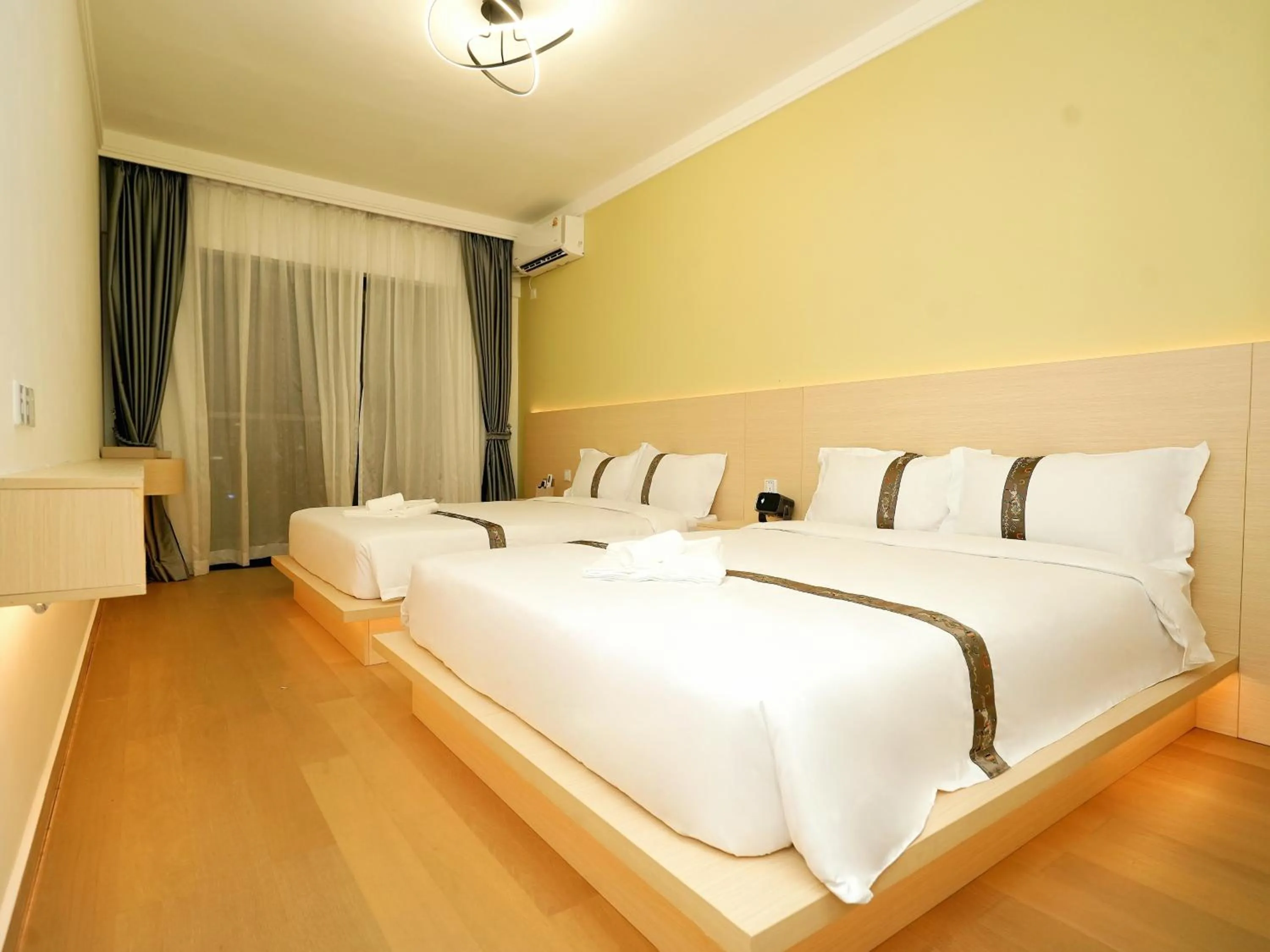 Photo of the whole room, Bed in X One Hotel