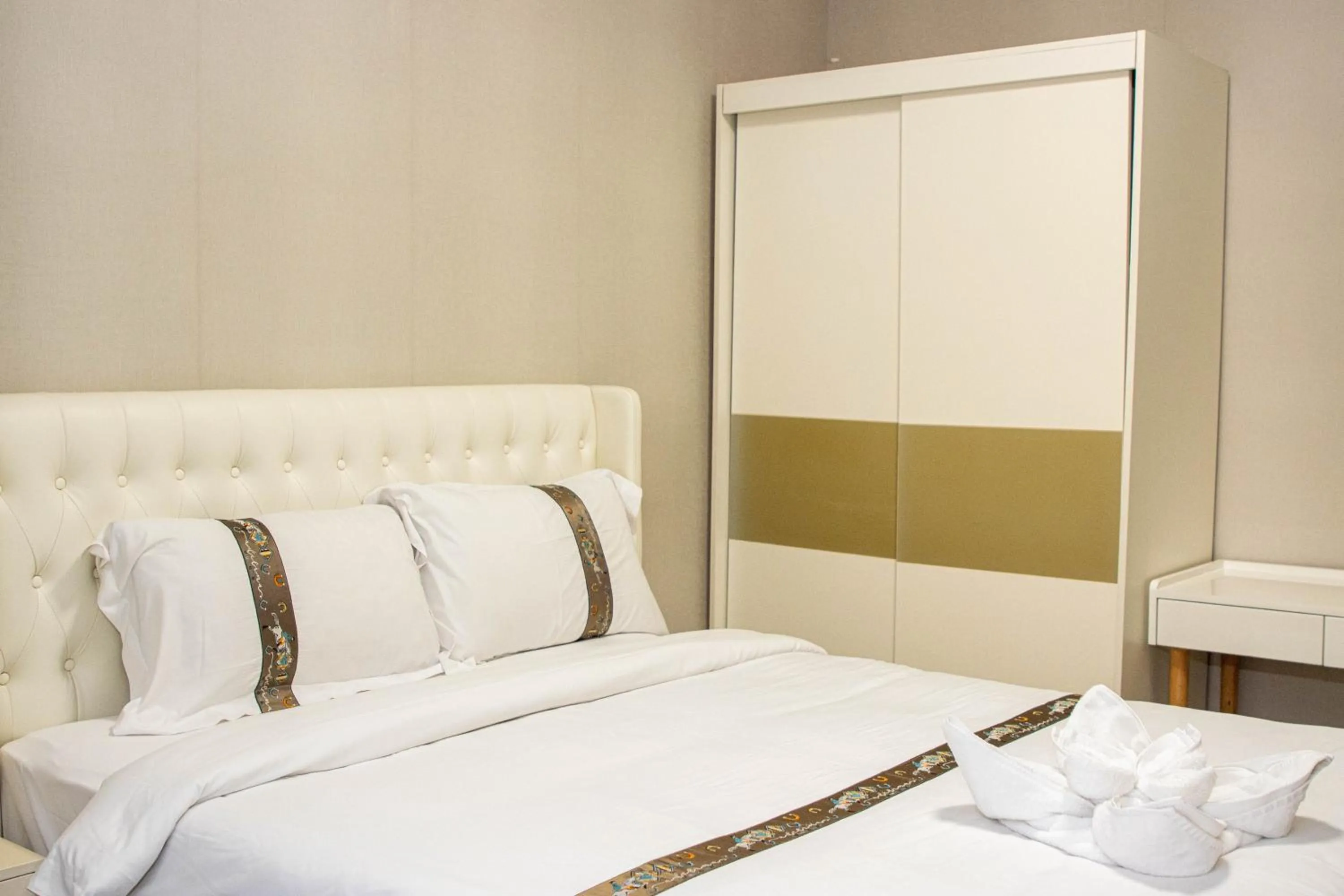 Bedroom, Bed in X One Hotel