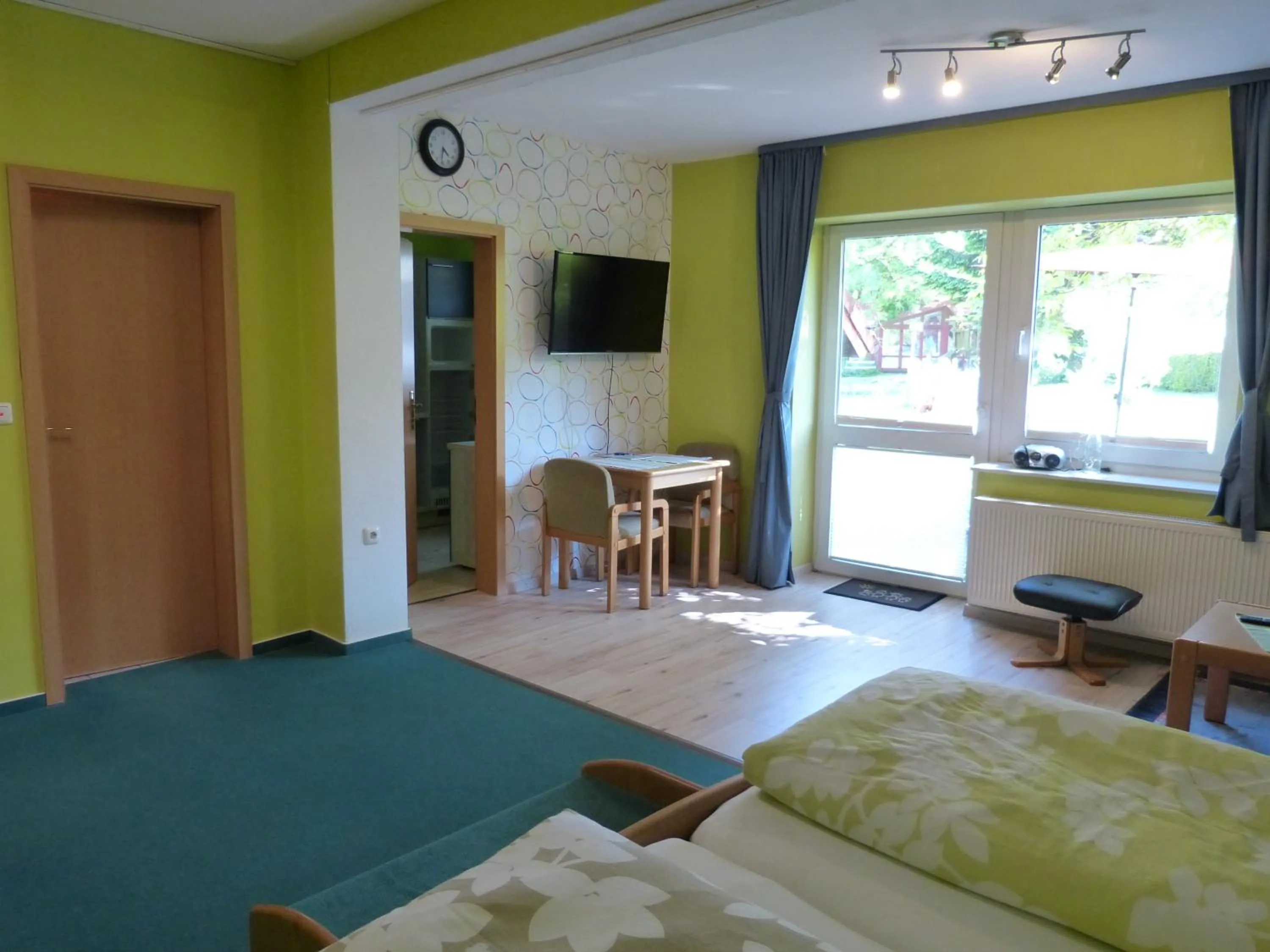 Bed in Gästehaus Steker