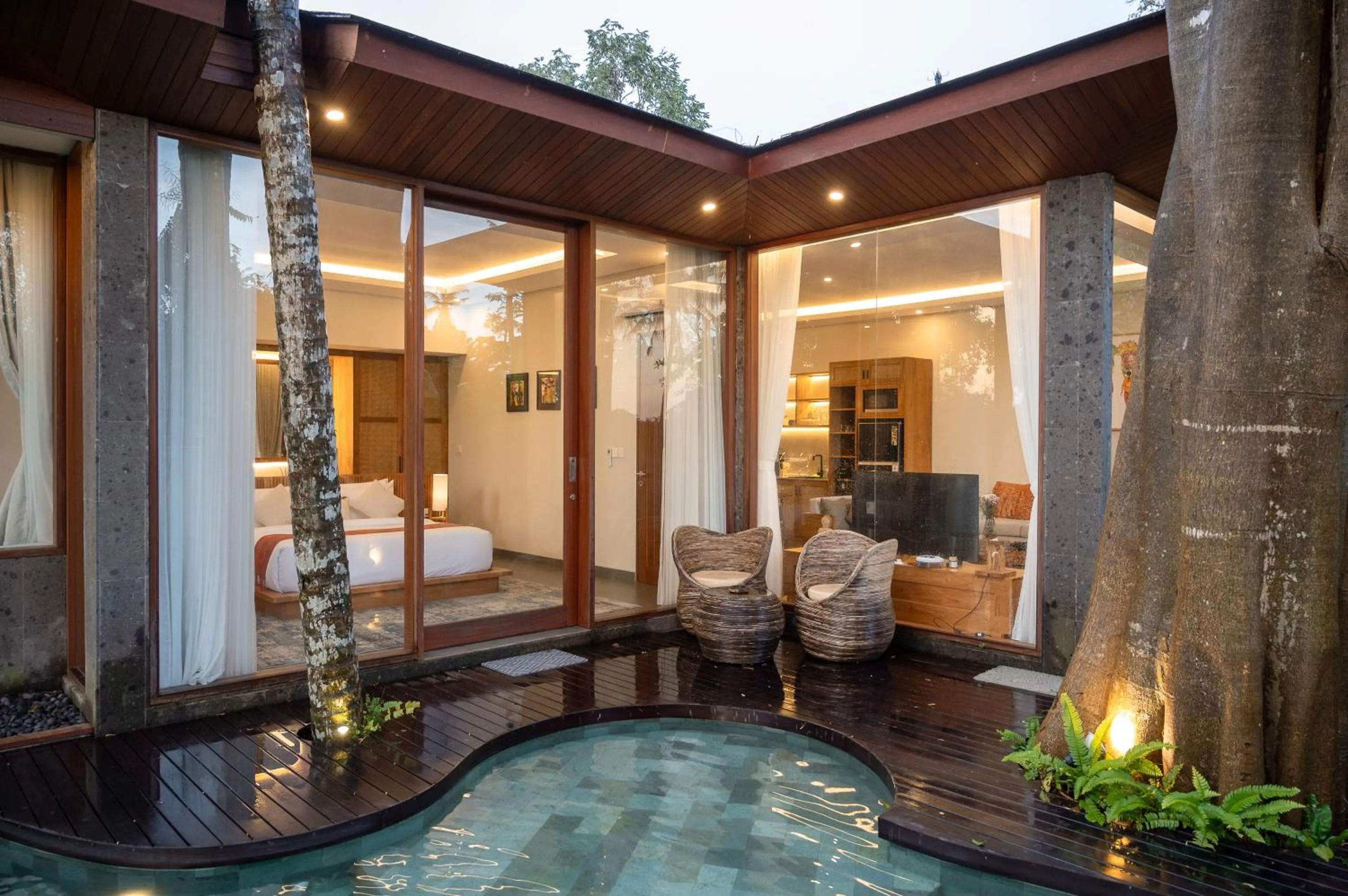 Property building in Villa Suarga Des Anicca