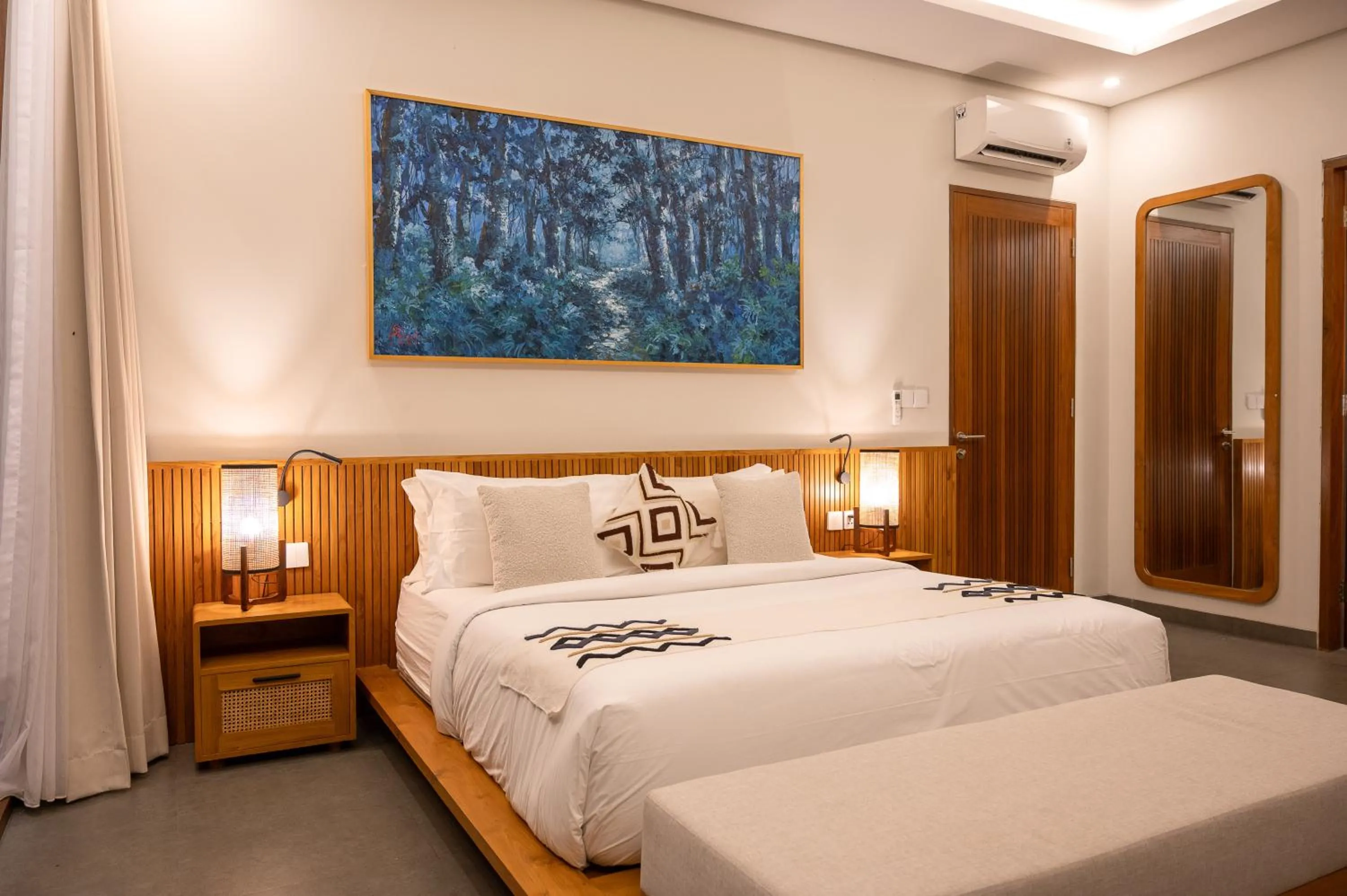 Bed in Villa Suarga Des Anicca