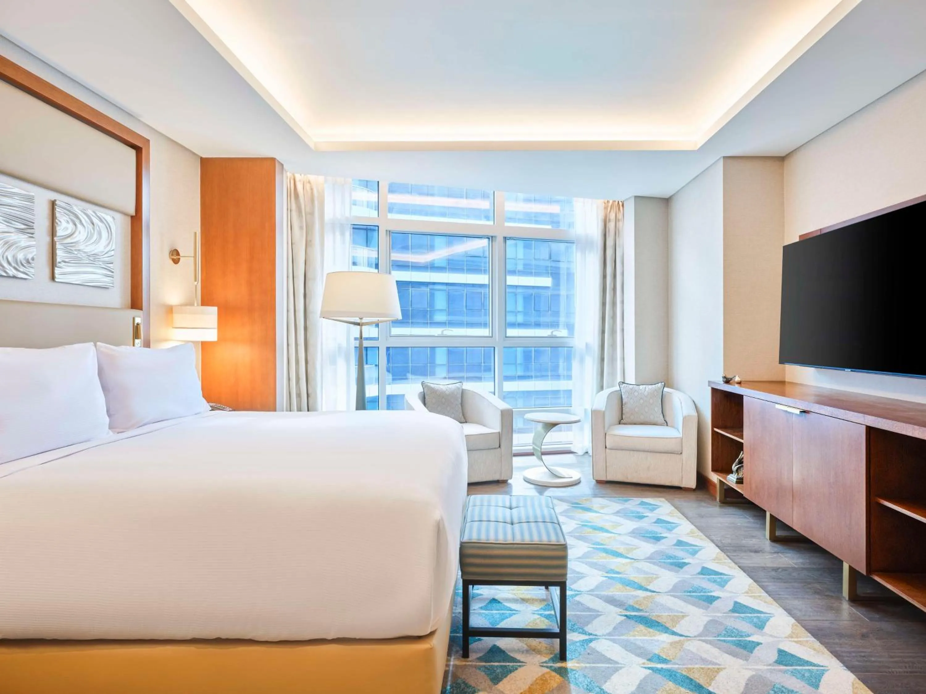 Bed in Hilton Cairo Nile Maadi