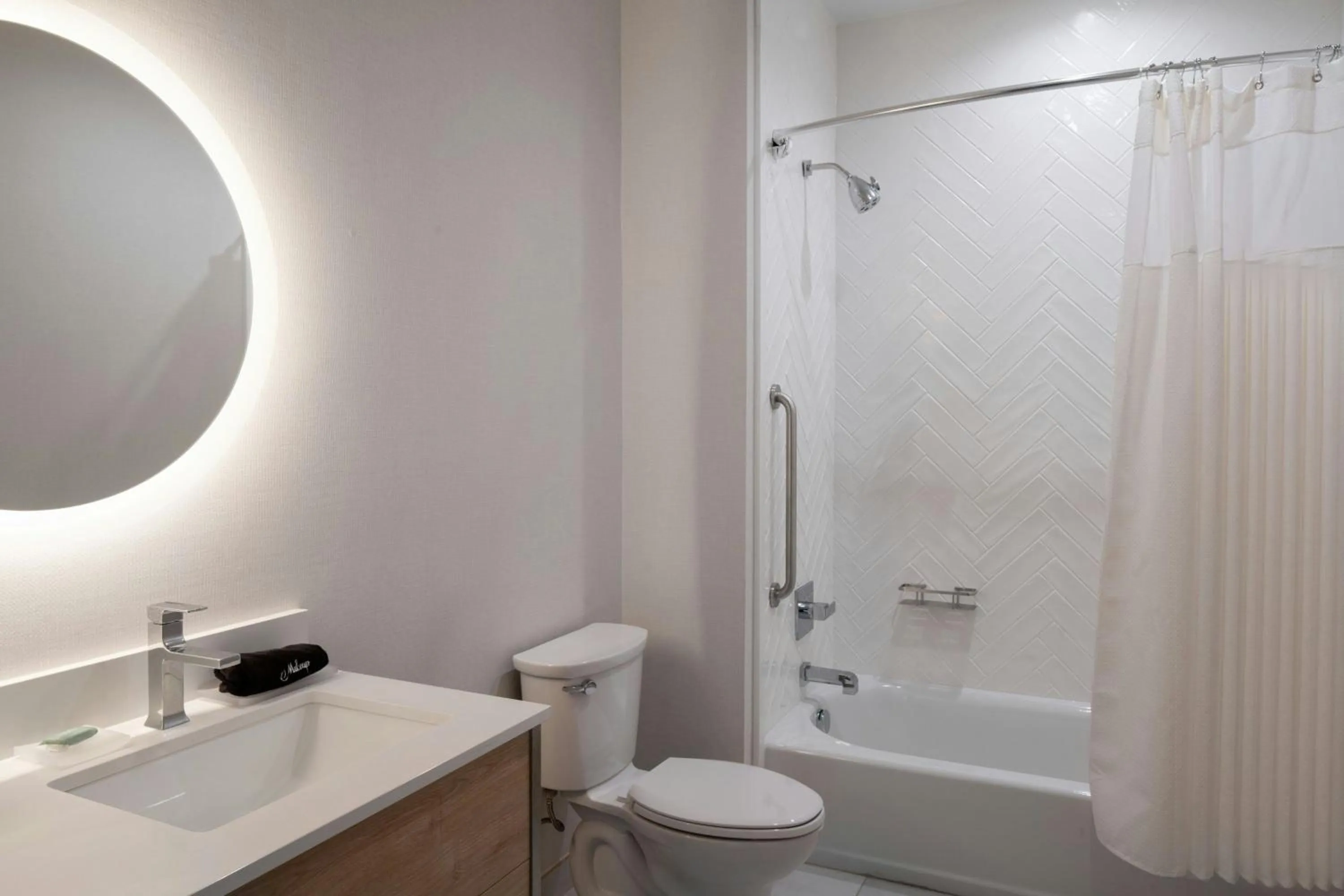 Bathroom in TownePlace Suites by Marriott West Lafayette