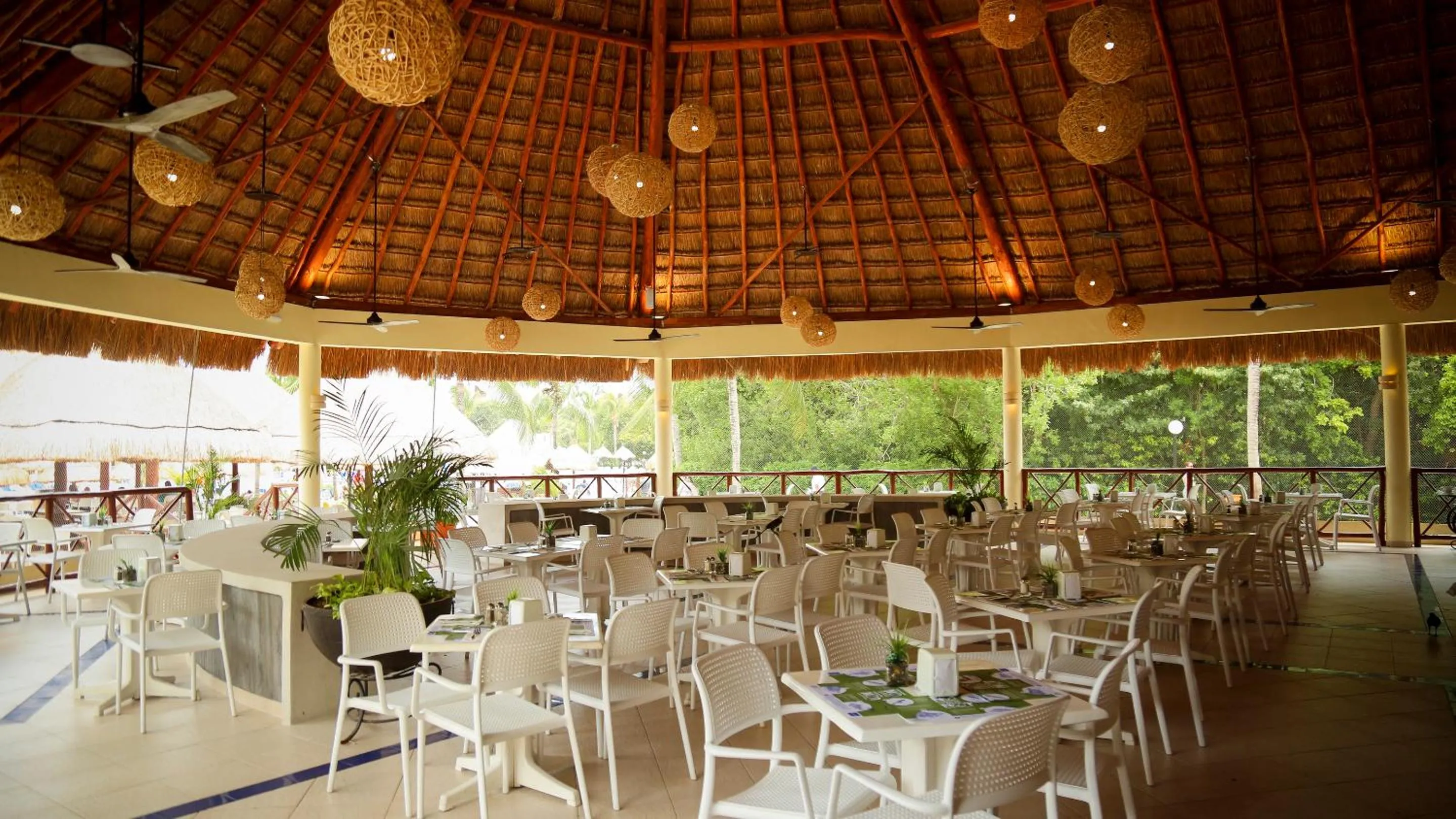 Restaurant/places to eat in Bahia Principe Grand Coba - All Inclusive