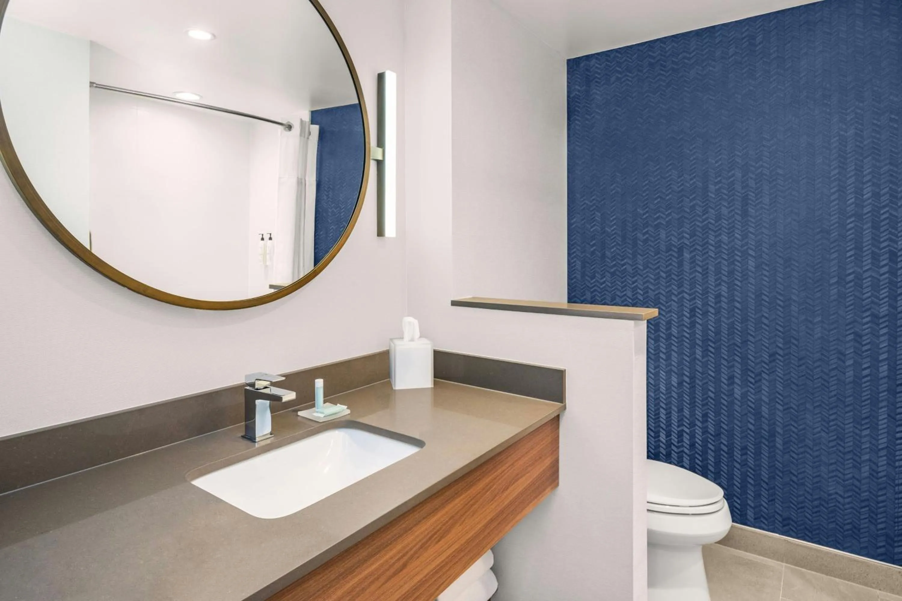 Bathroom in Fairfield by Marriott Inn & Suites Gravenhurst Muskoka