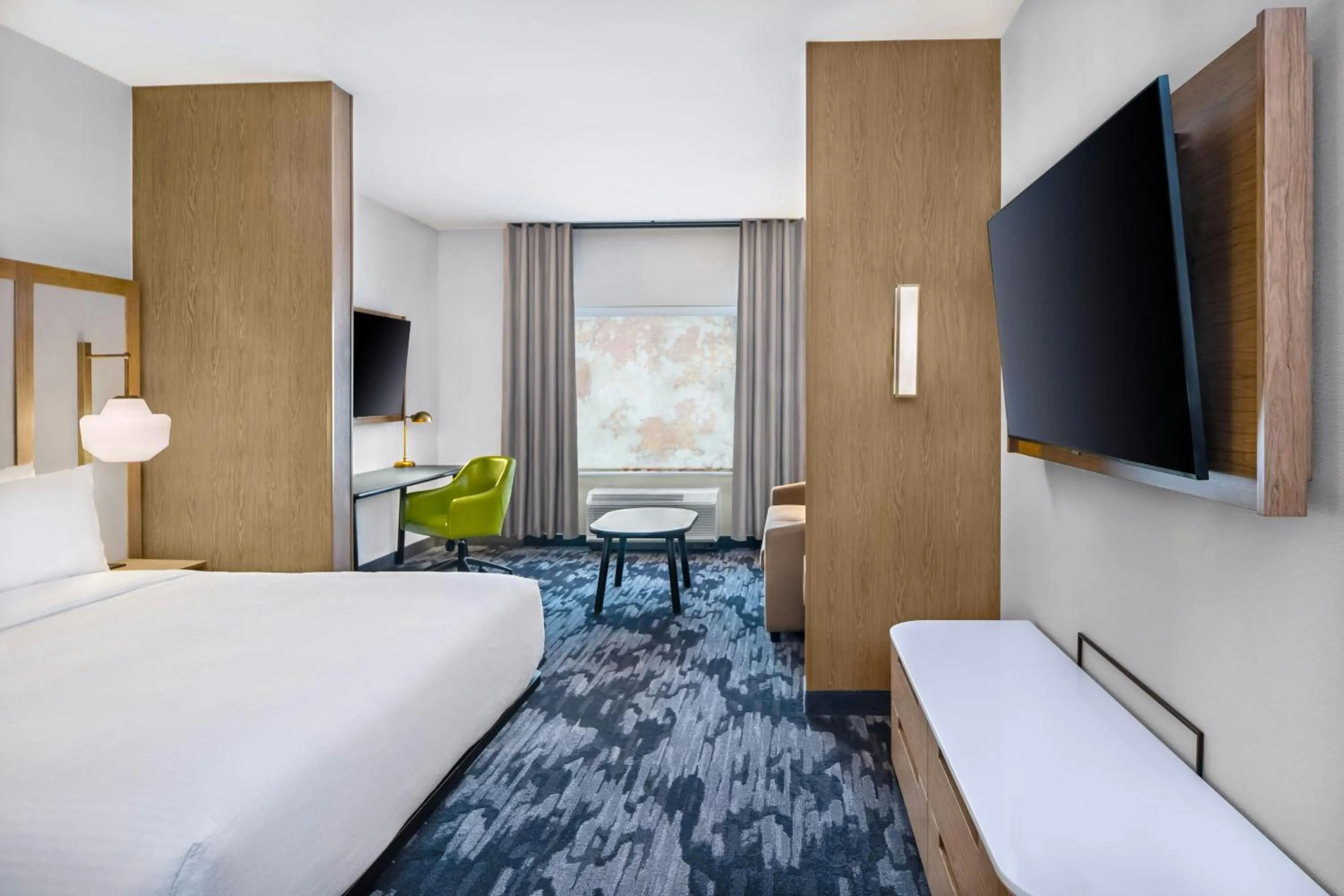 Photo of the whole room, Bed in Fairfield by Marriott Inn & Suites Gravenhurst Muskoka