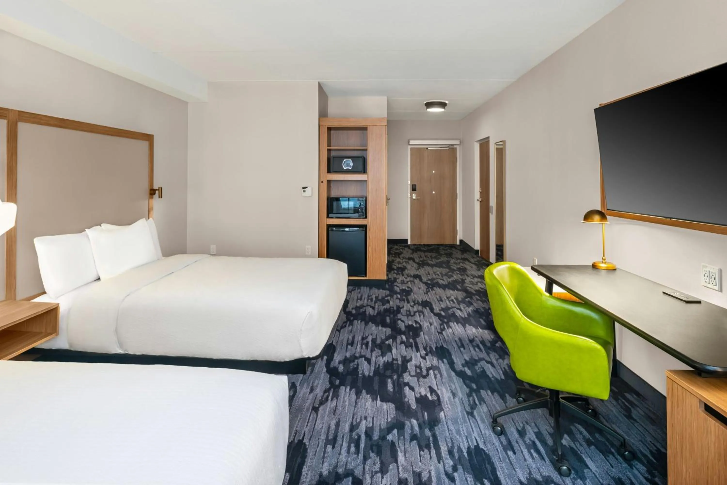 Photo of the whole room, Bed in Fairfield by Marriott Inn & Suites Gravenhurst Muskoka