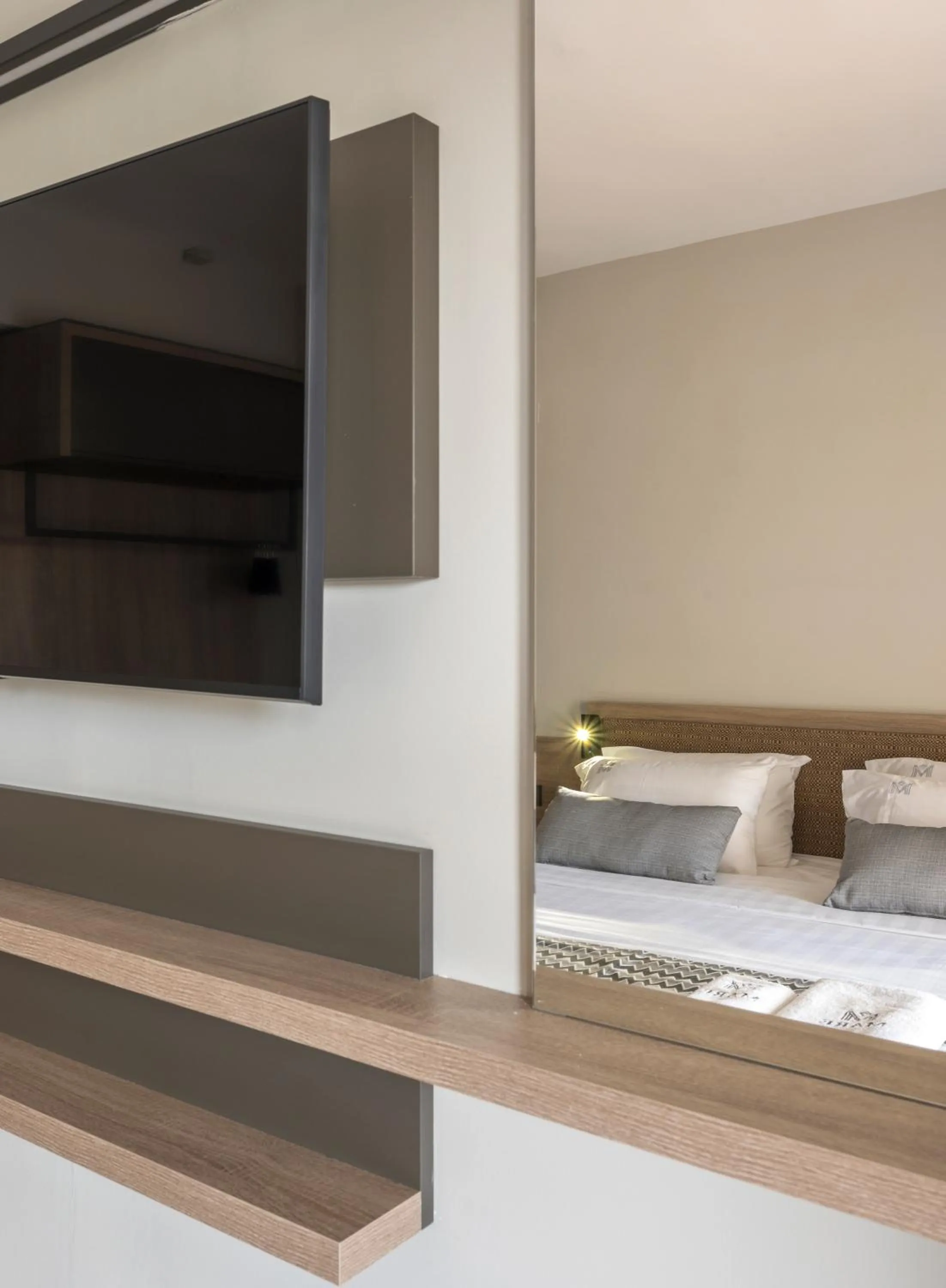 TV and multimedia, Bed in Mare Village Hotel