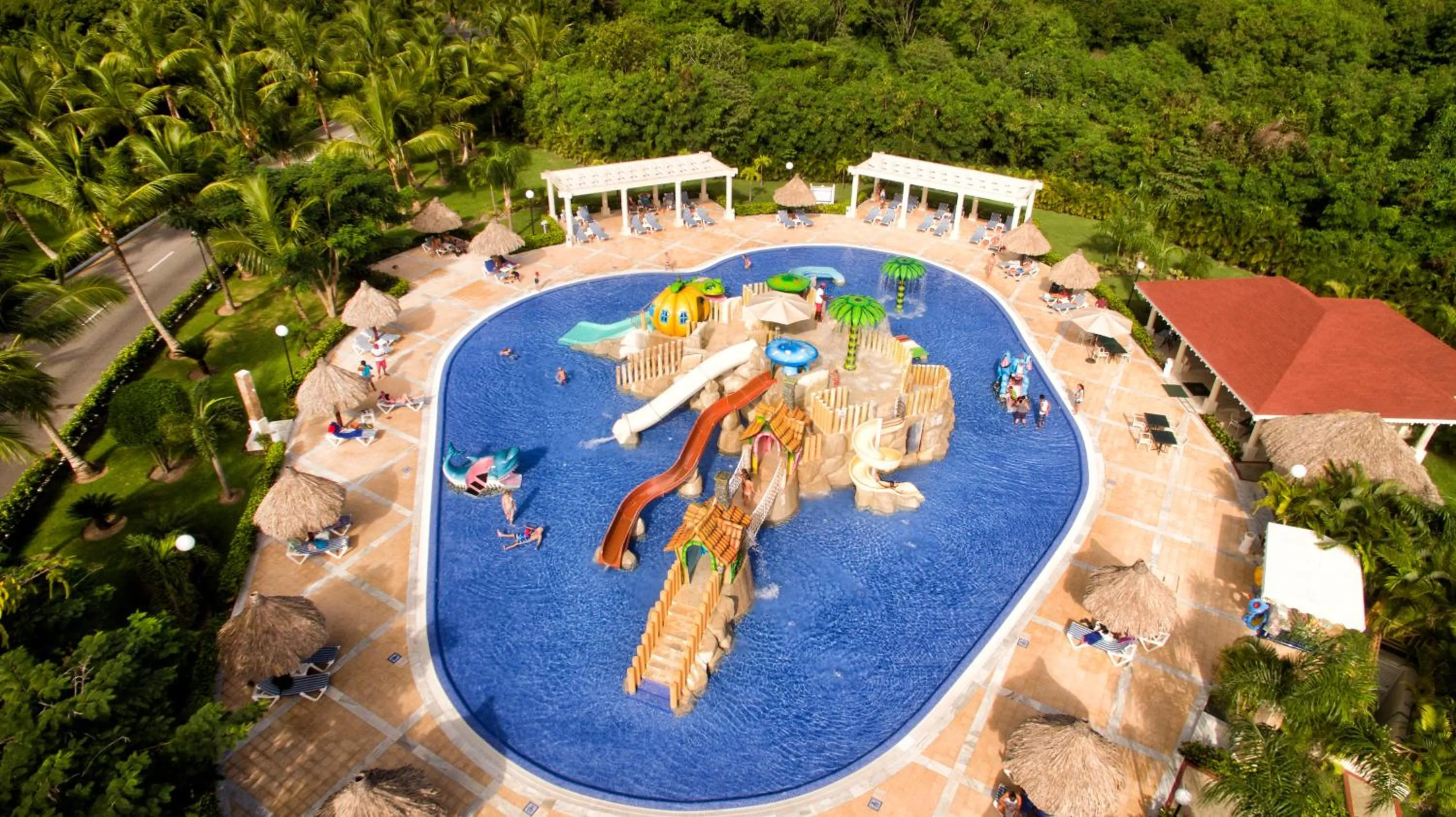 Day in Bahia Principe Grand Turquesa - All Inclusive