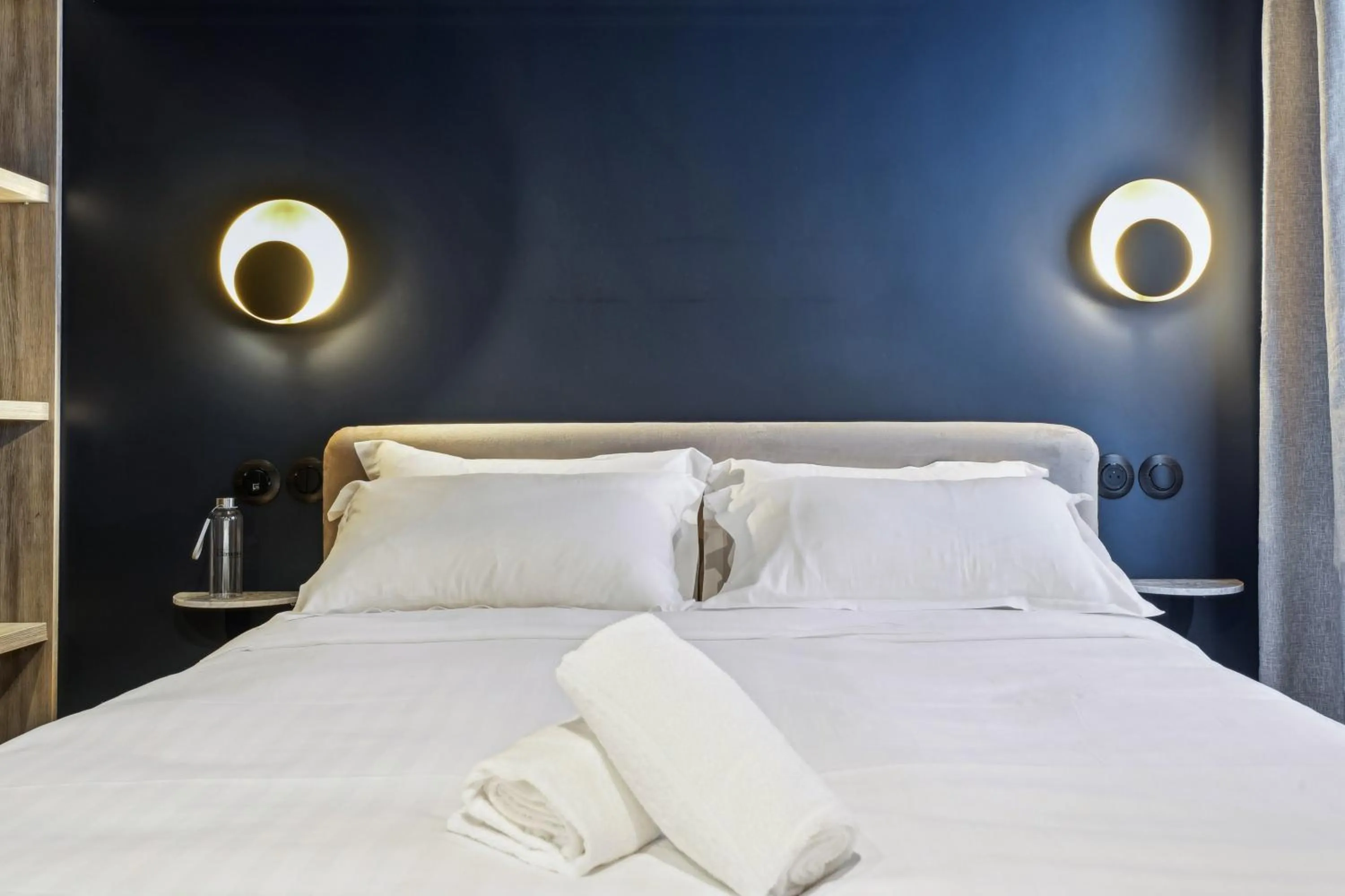 Bed in Hôtel Clémence