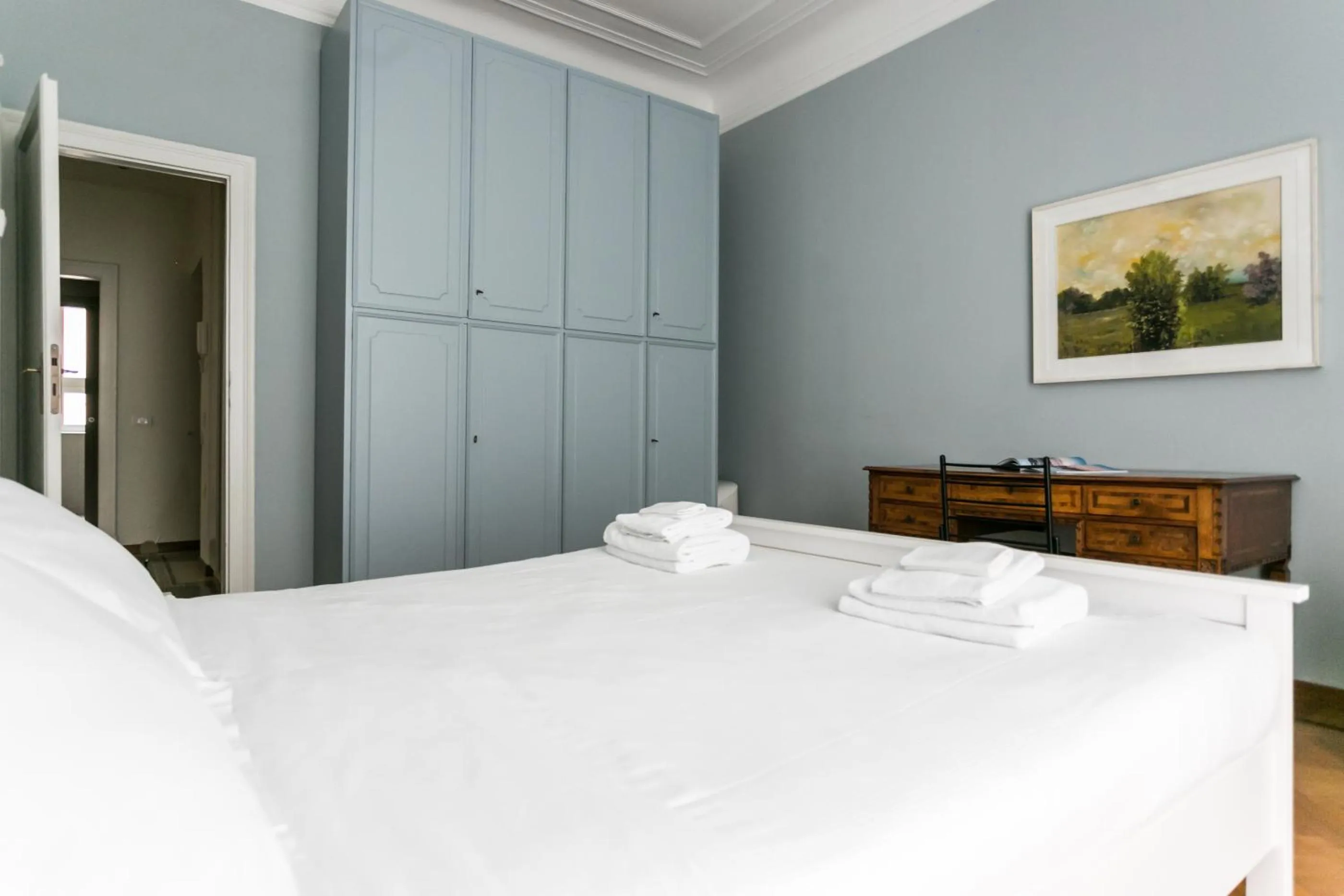 Photo of the whole room, Bed in Italianway - Da Procida 25