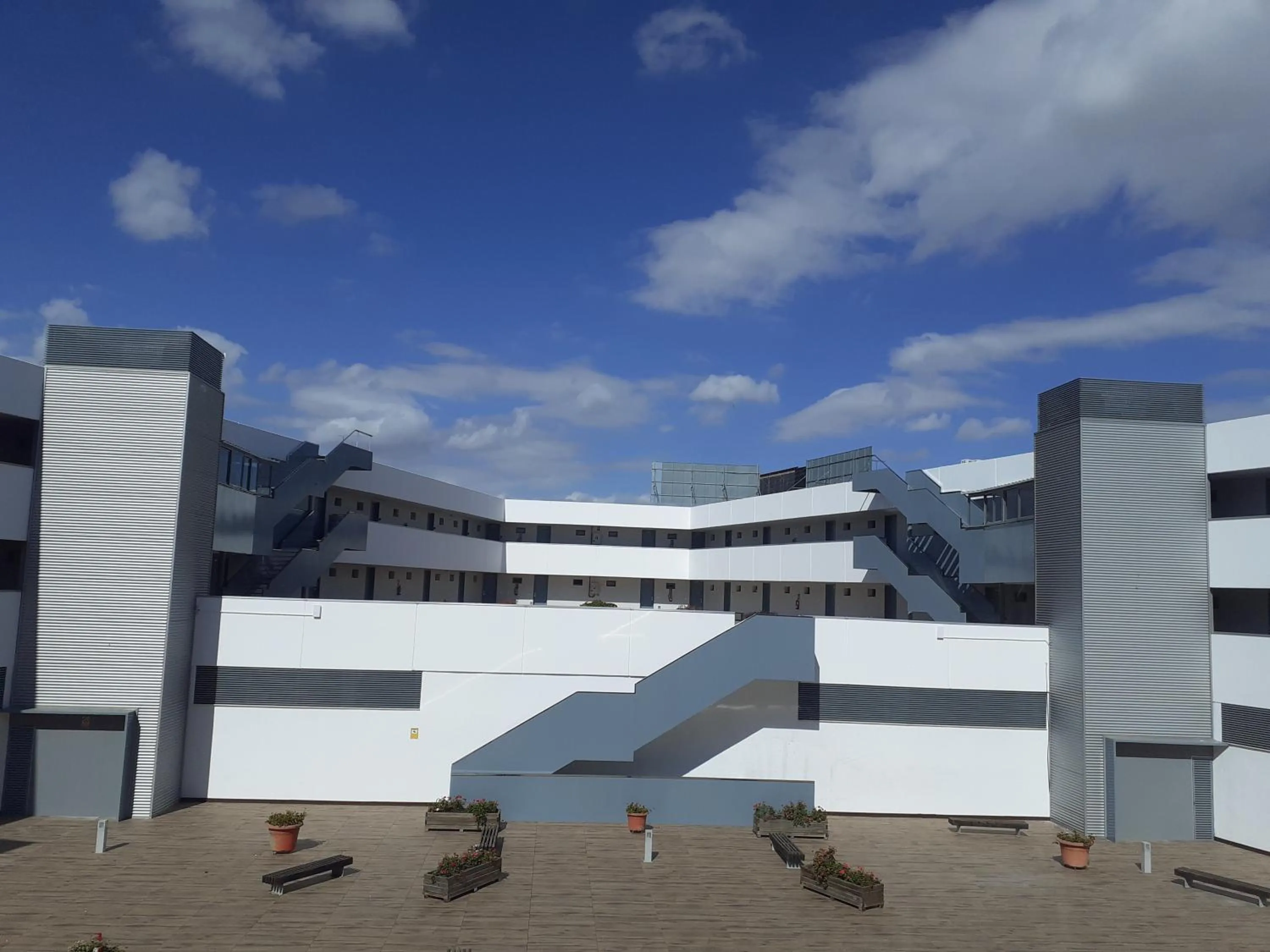 Property building in Iberflat Vega de Triana