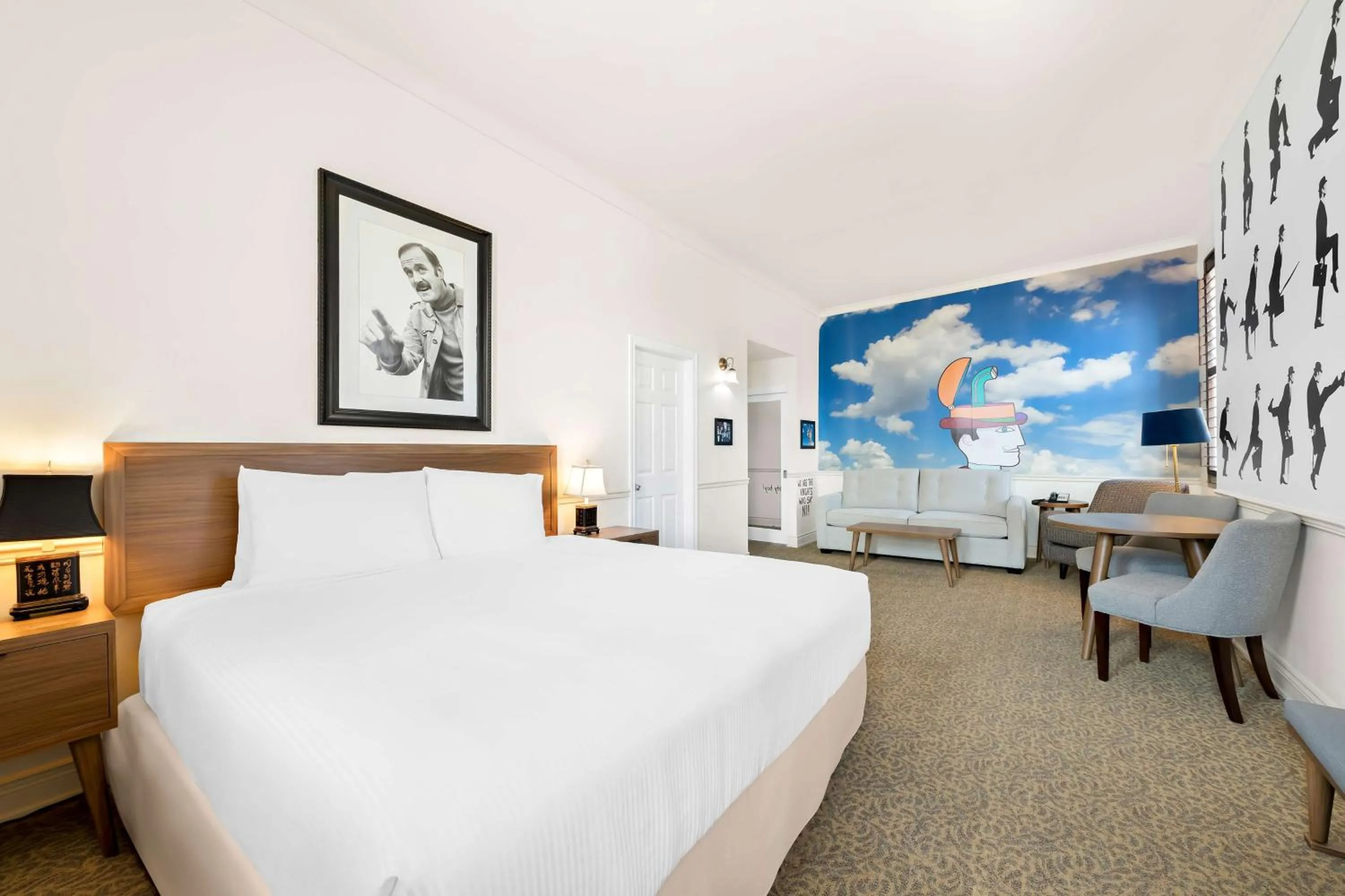 Bedroom, Bed in The Arlington Hotel - BW Signature Collection