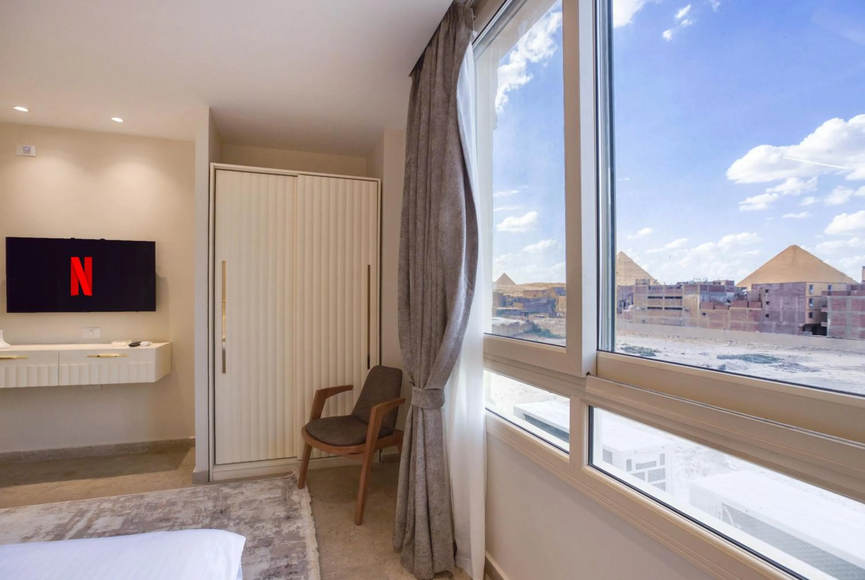 TV and multimedia, Bed in Pyramids Plateau Hotel