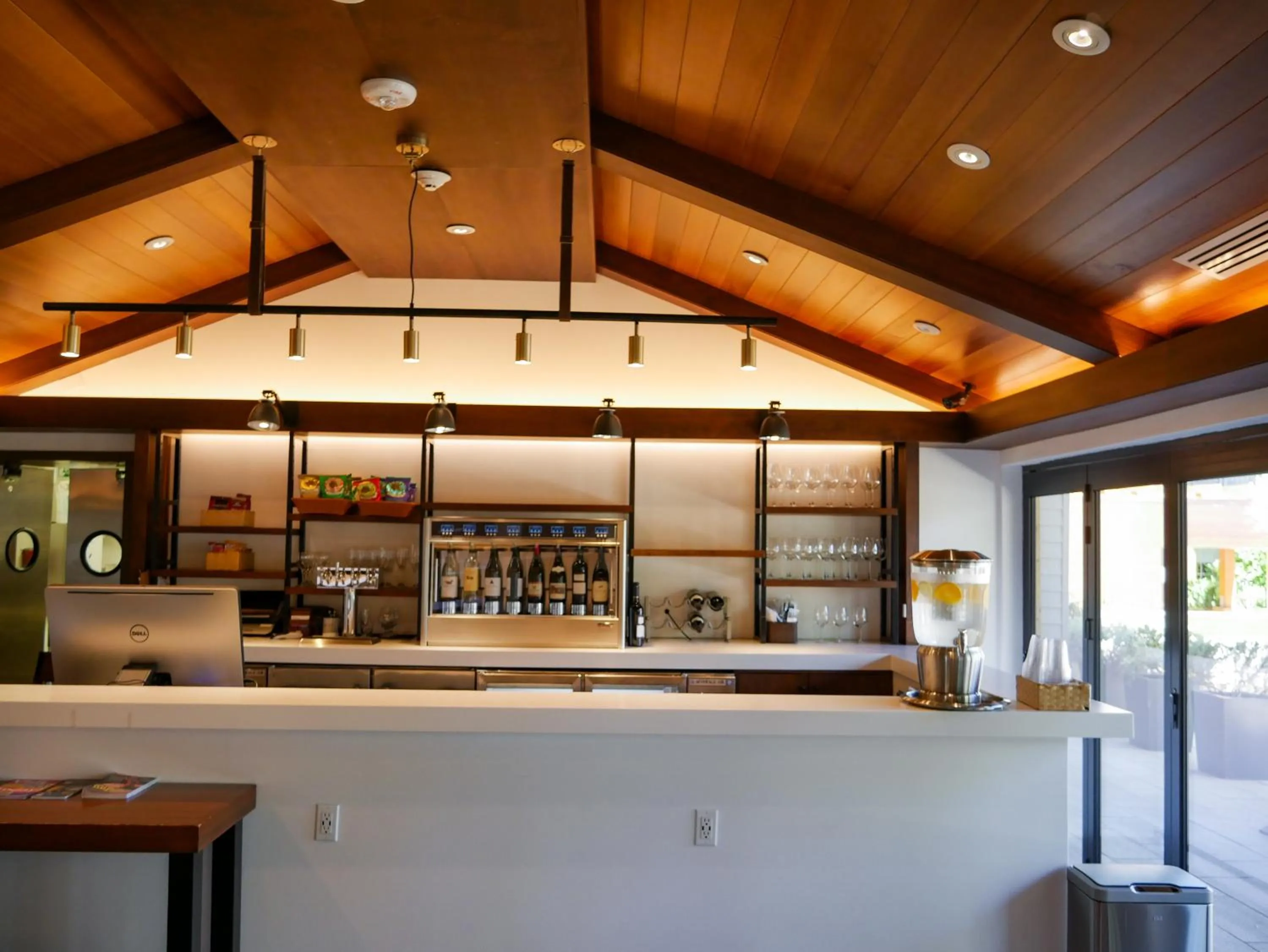 Lounge or bar in The Nest Hotel Palo Alto