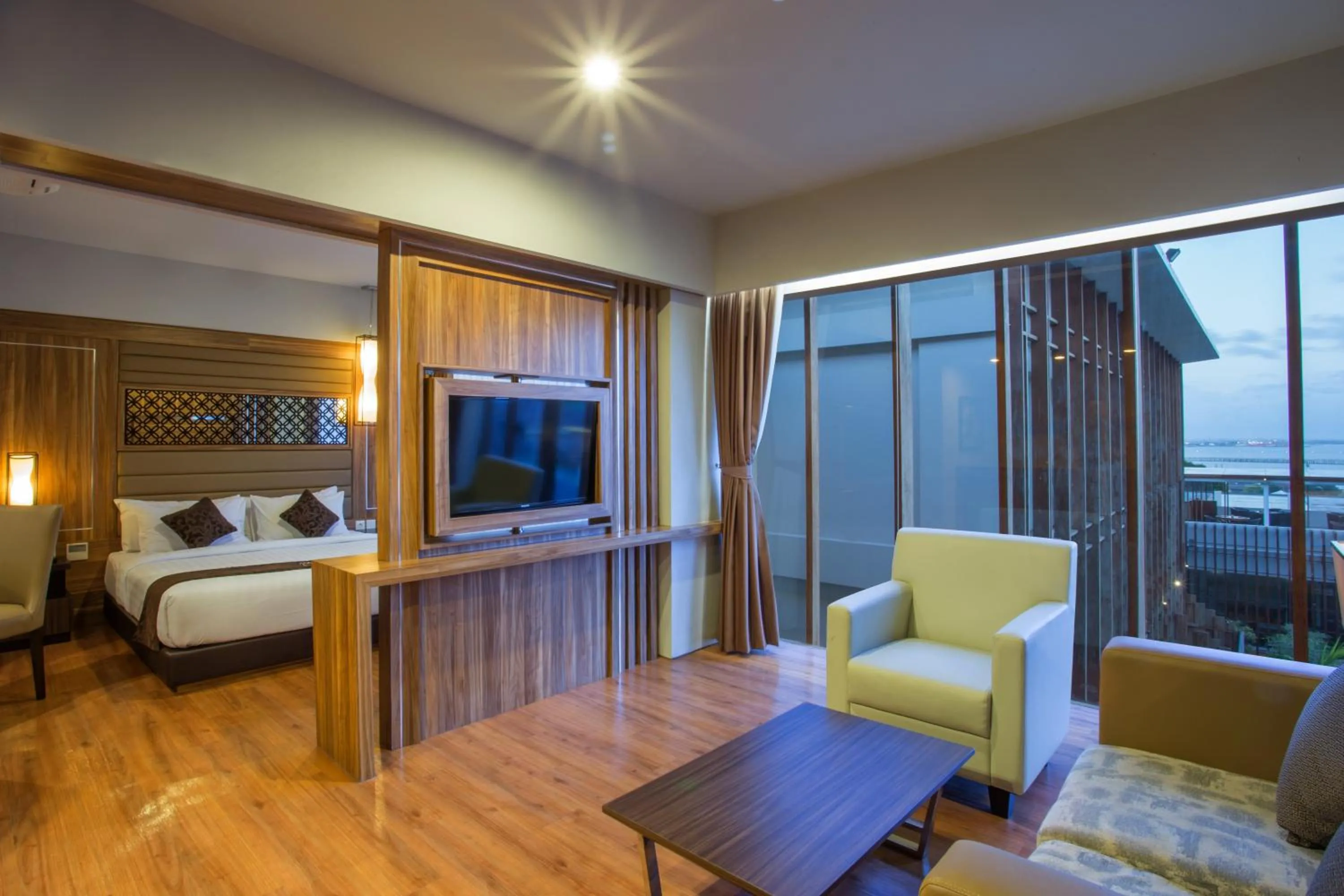 Bed in The Lerina Hotel Nusa Dua