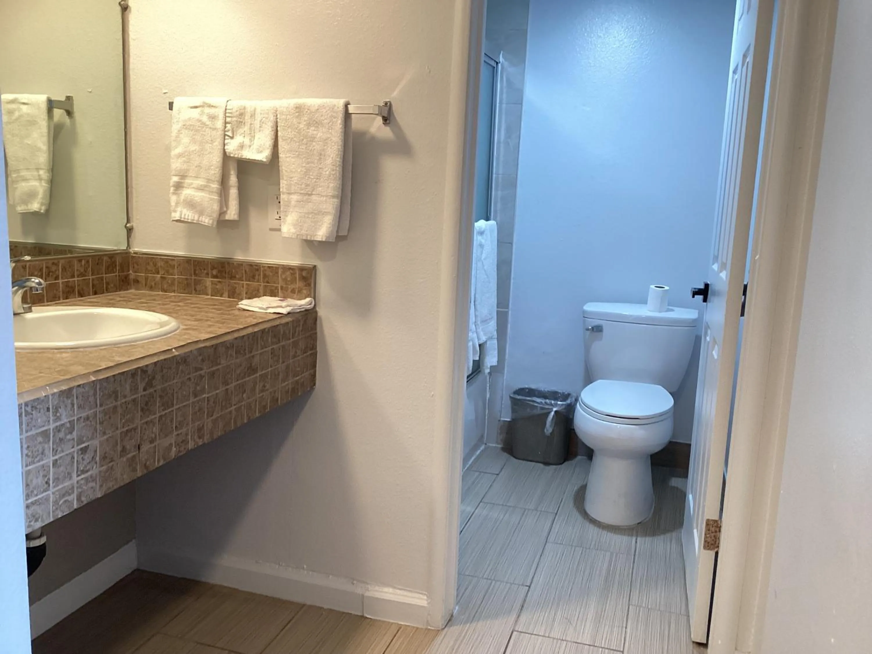 Bathroom in Motel 6 Selma, CA