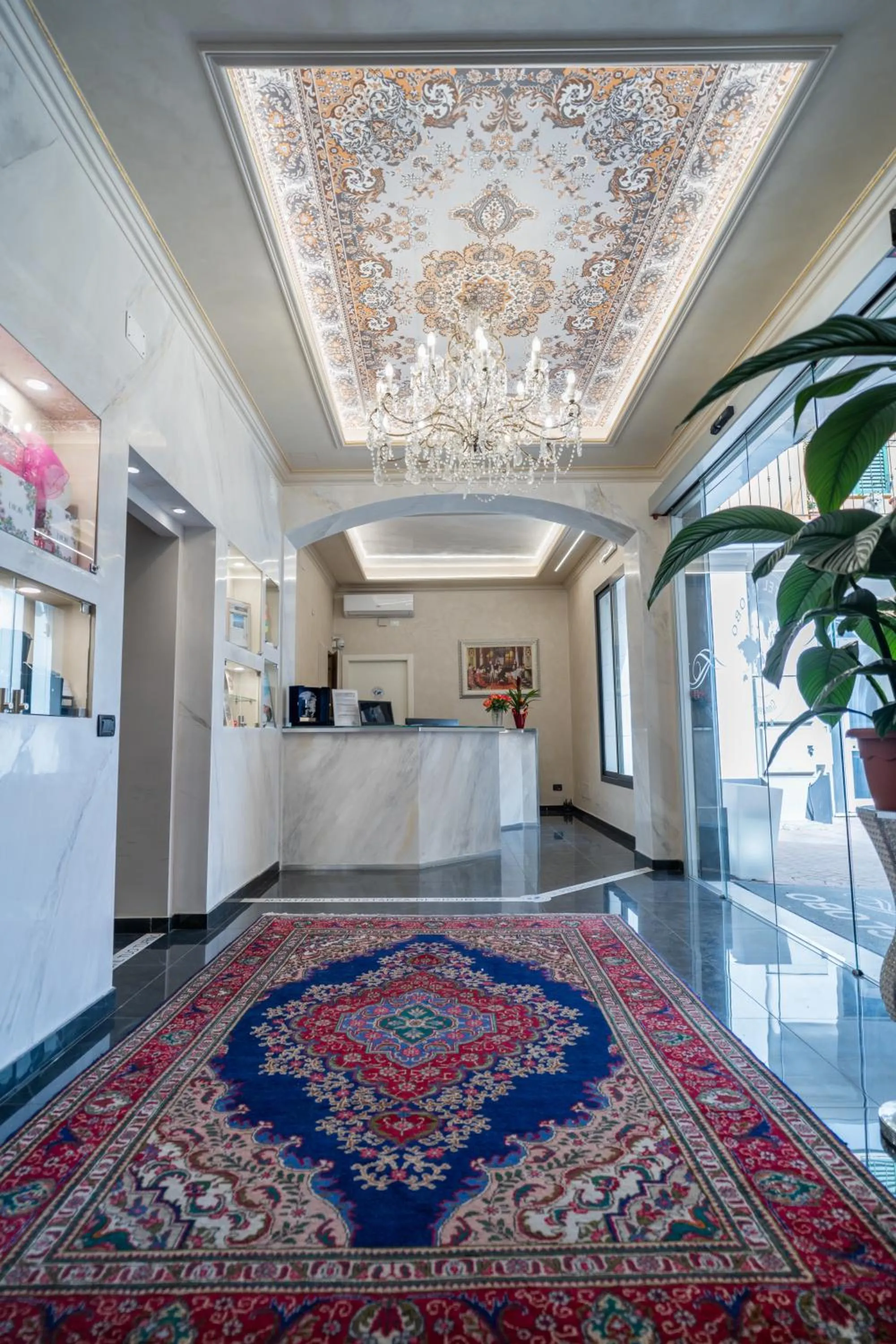 Property building in Hotel Globo Suite-Correnti hotels