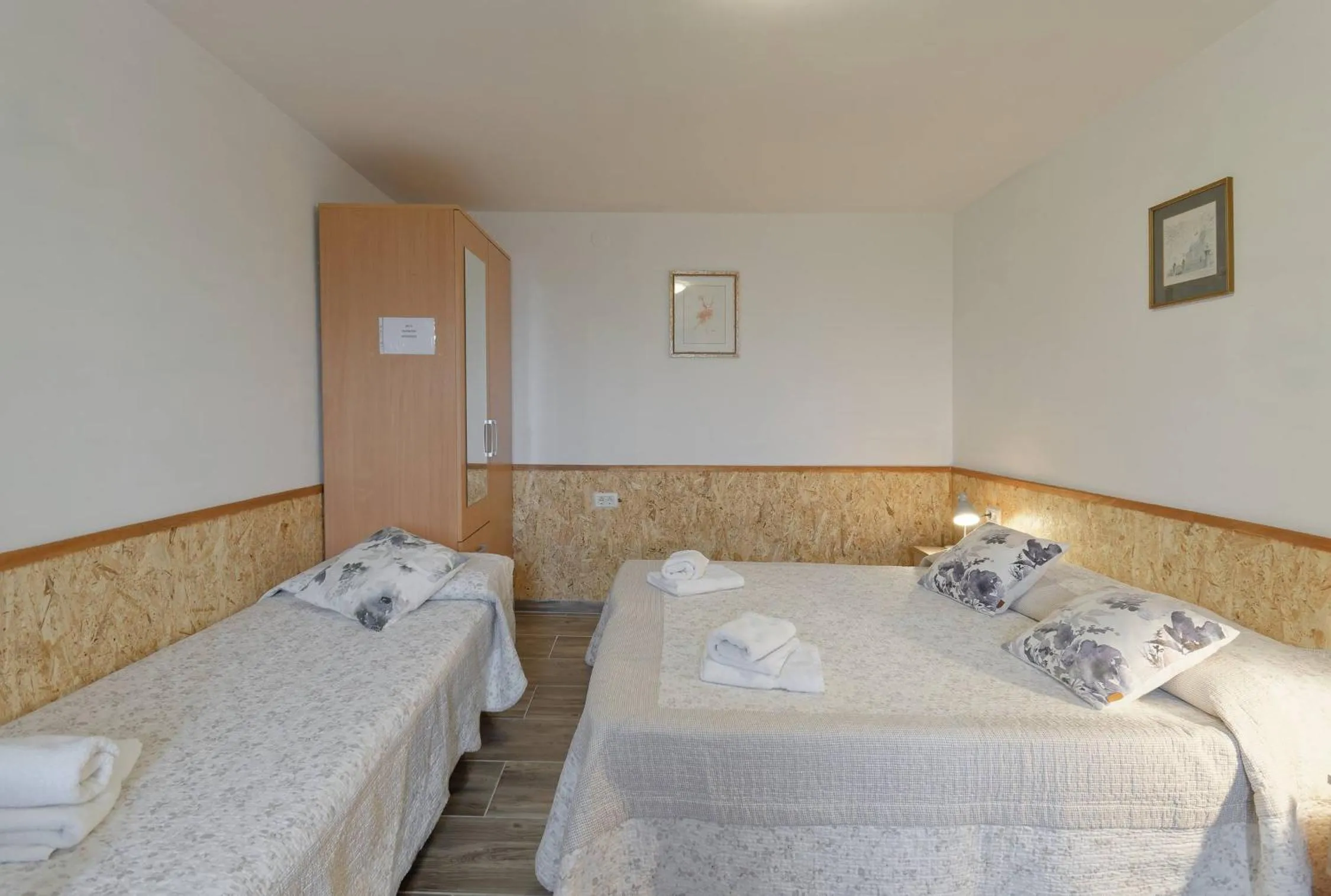 Photo of the whole room, Bed in Apartments Smile by Rent Istria