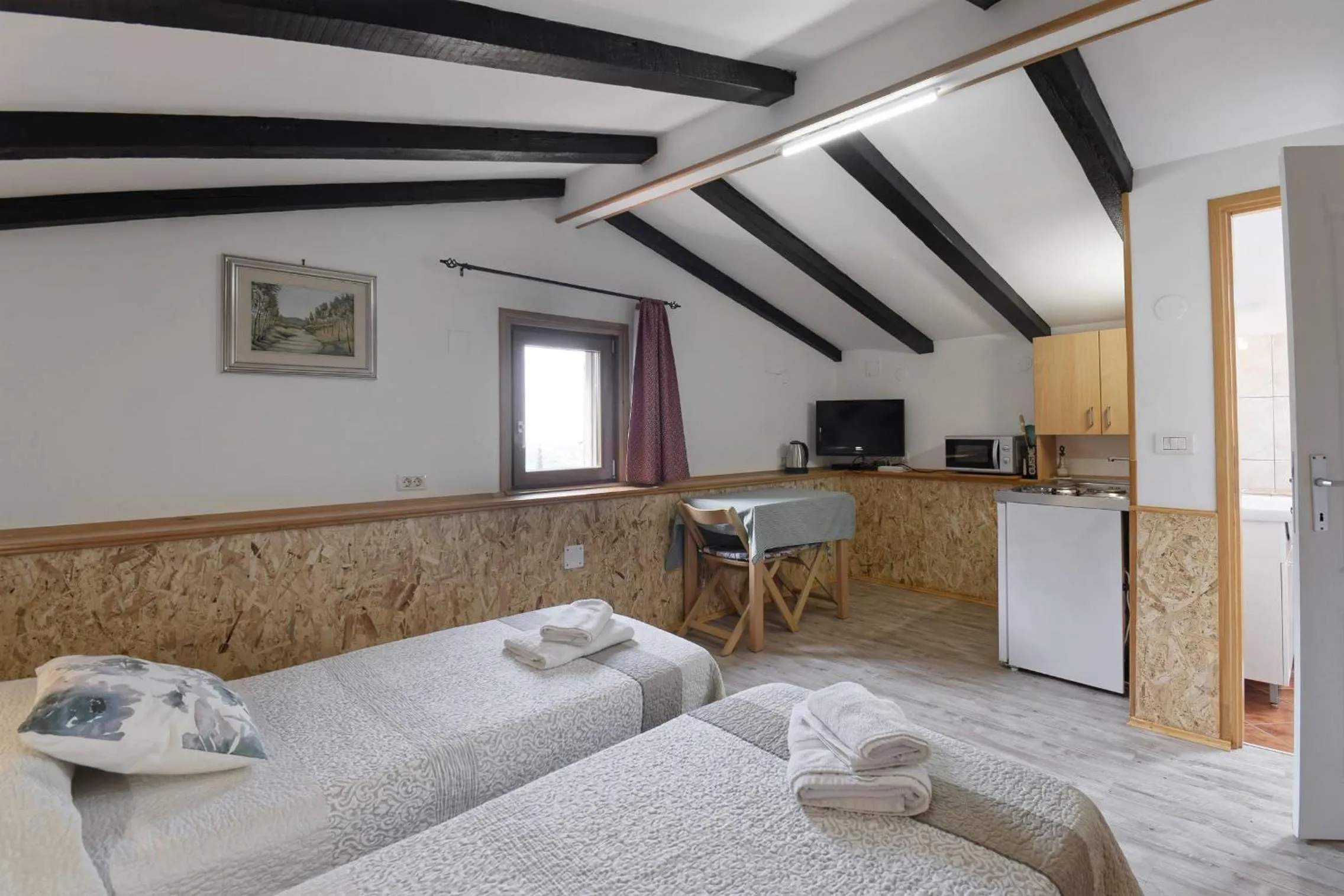 Kitchen or kitchenette, Bed in Apartments Smile by Rent Istria