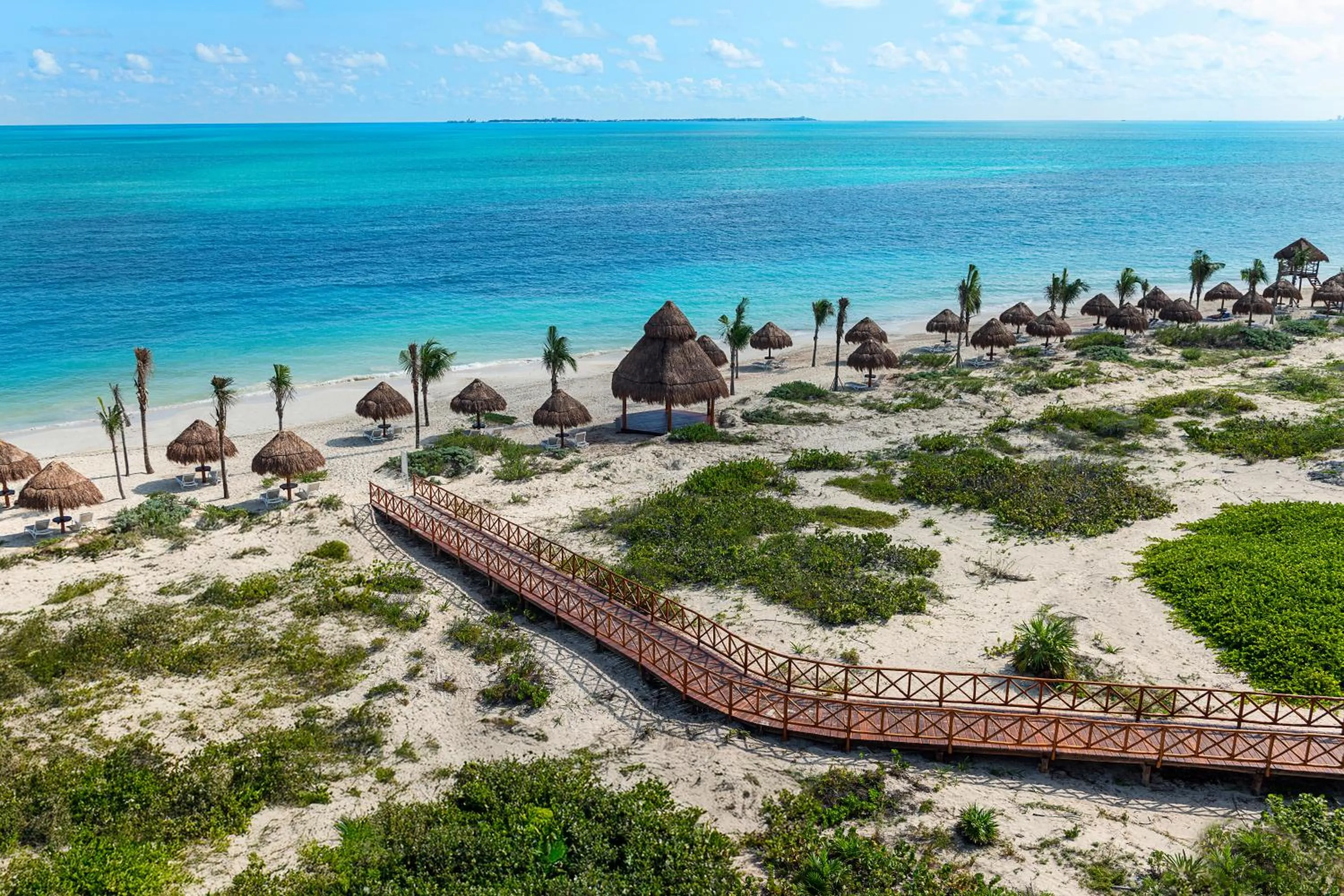 People in Ocean Allure Costa Mujeres - Adults Only - All Inclusive