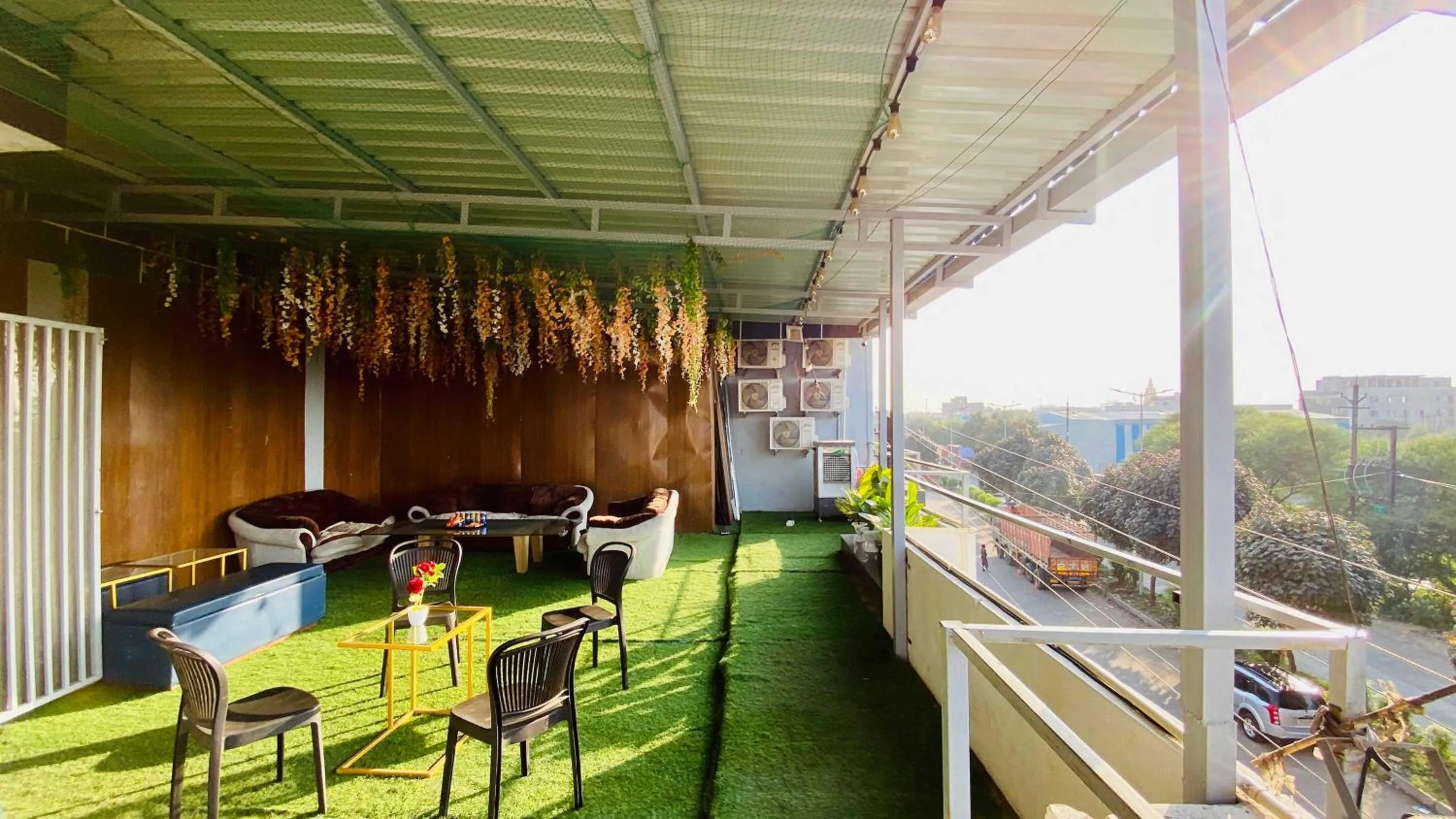 Day in Hotel One Stay