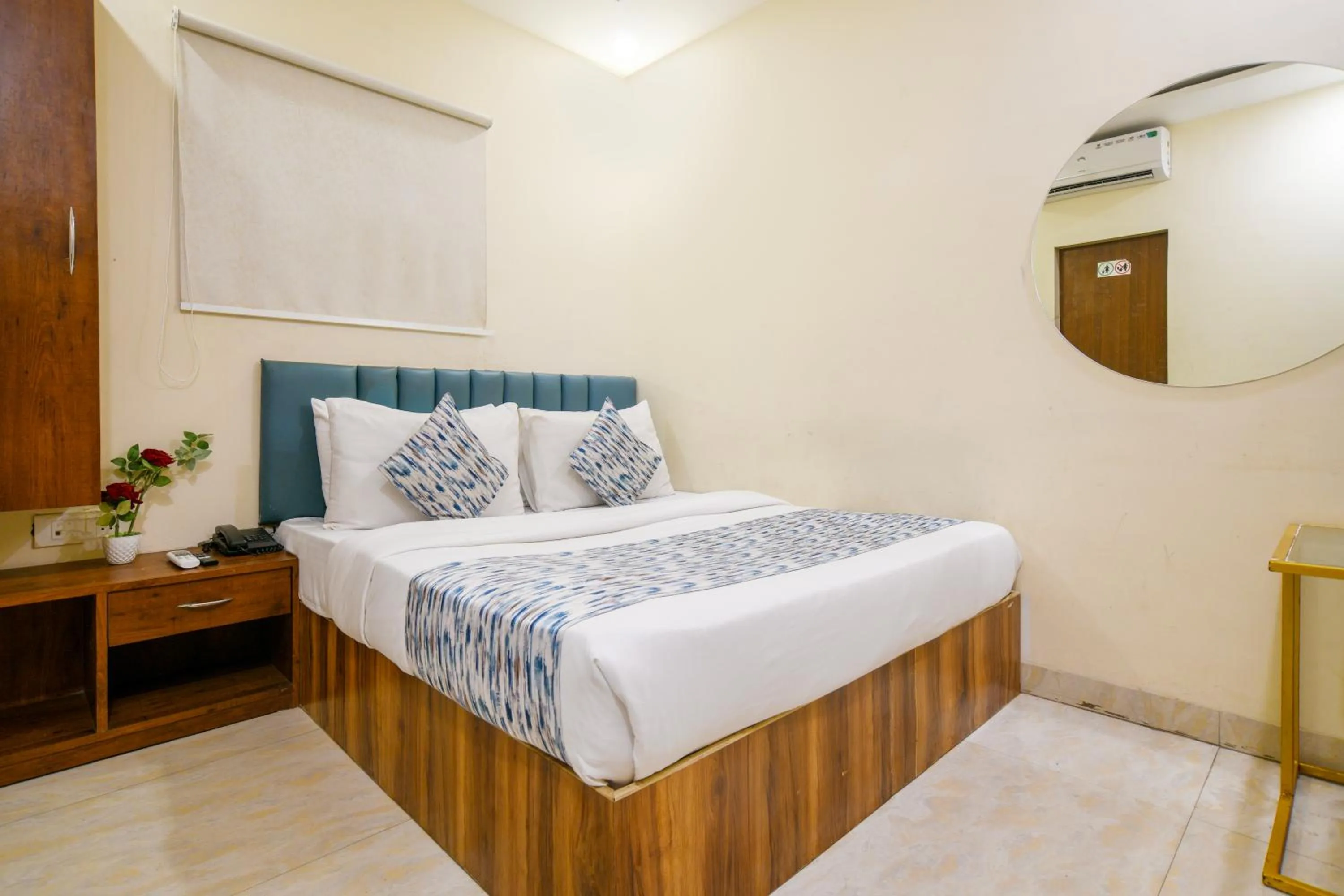 Photo of the whole room in Hotel One Stay