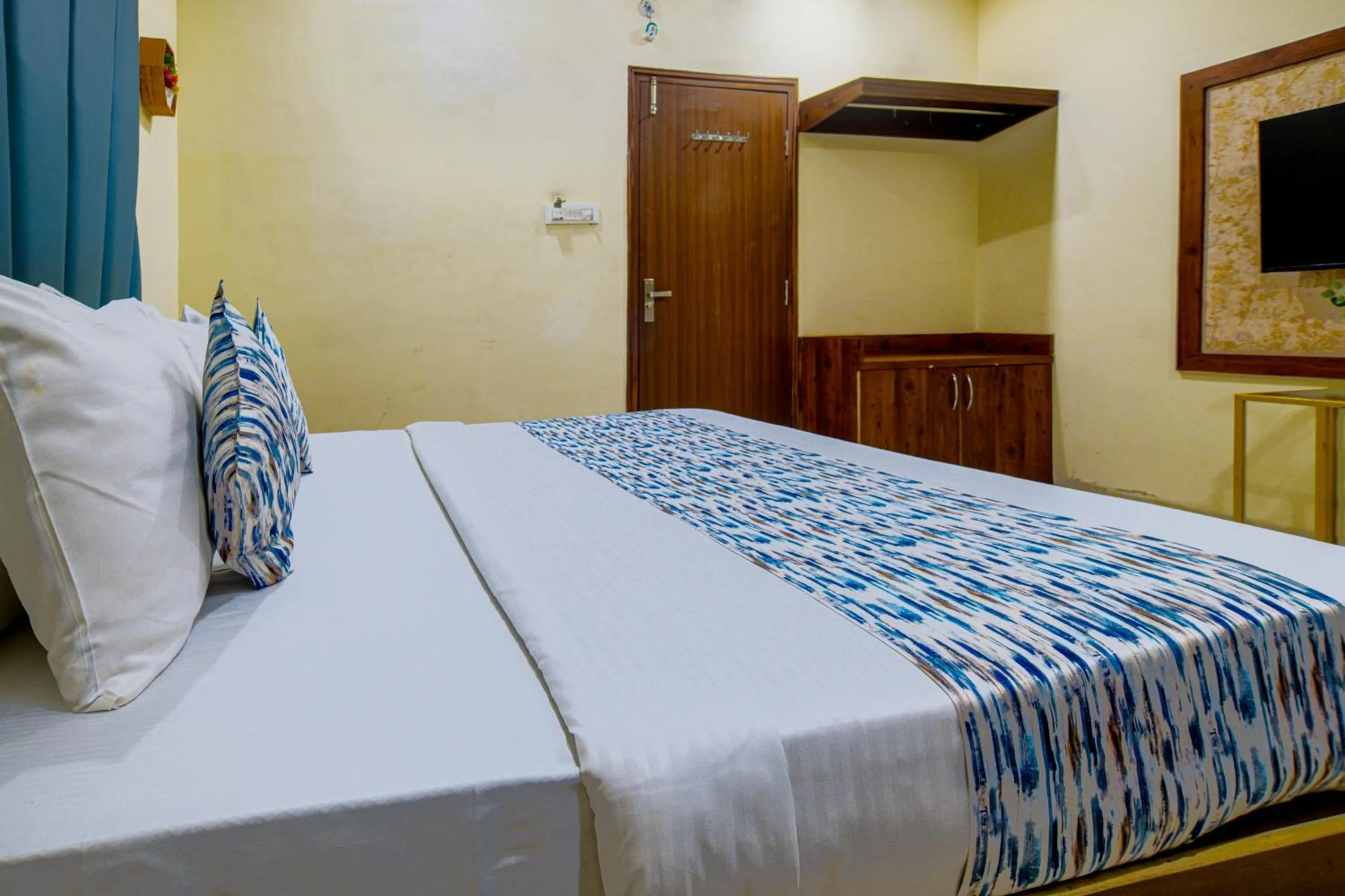 Bed in Hotel One Stay