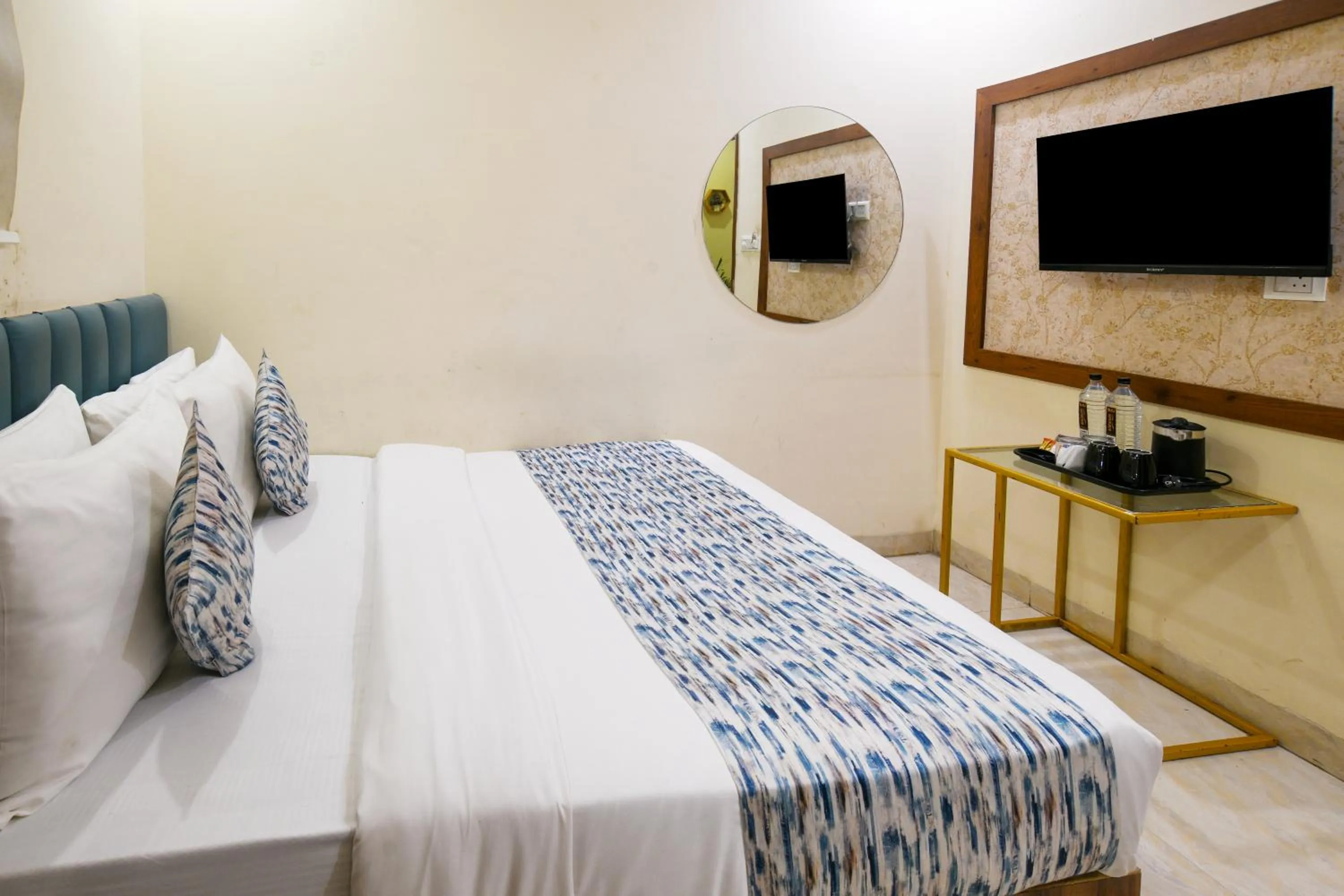 Photo of the whole room in Hotel One Stay