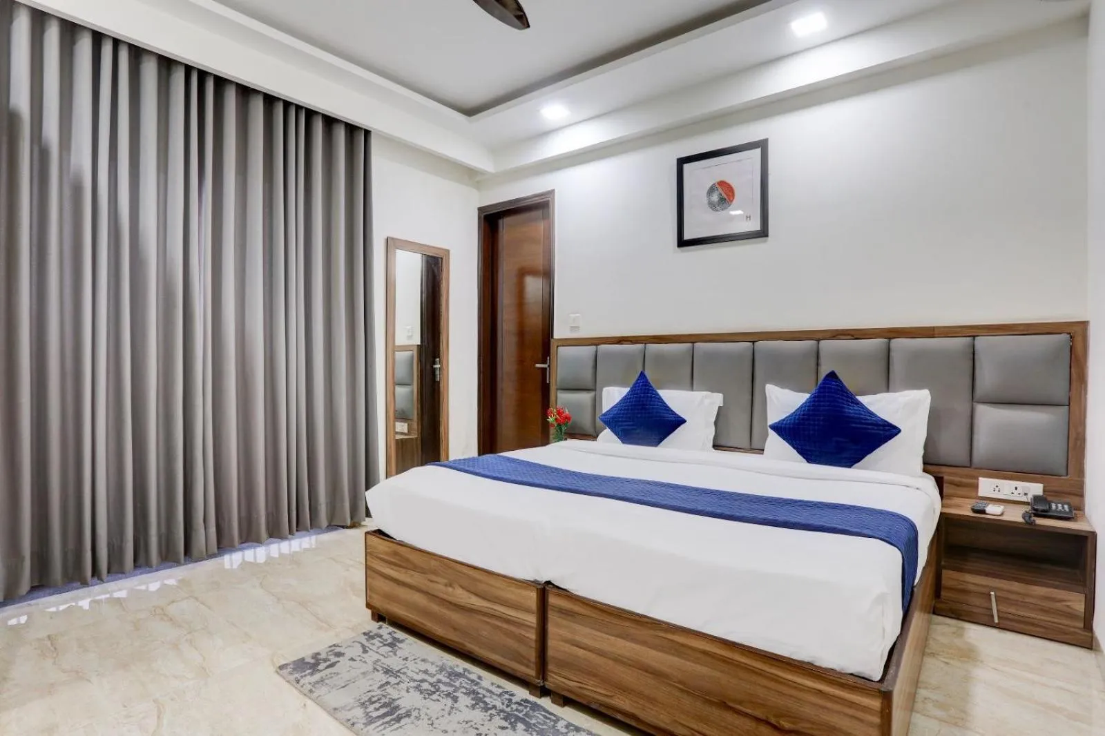 Bed in Hotel Grey Medicity Modern Rooms, Prime Location, Affordable Rates I Near Medanta