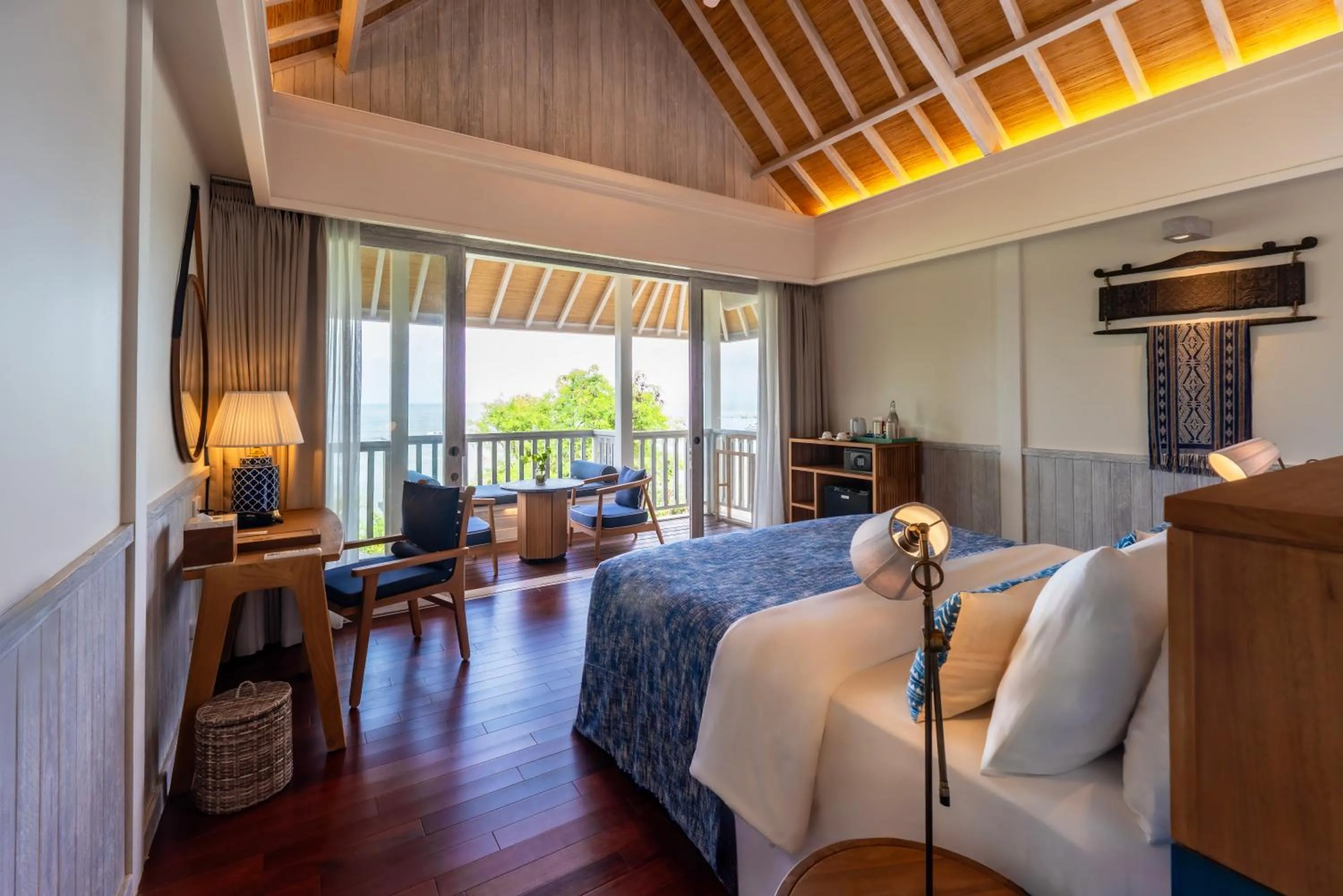 Bedroom, Bed in Sudamala Resort, Seraya, Flores