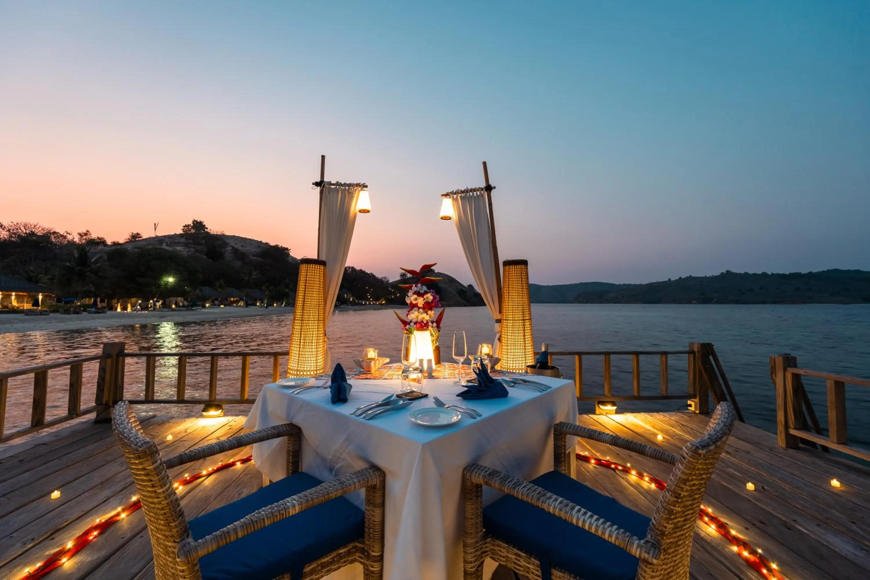 Dinner in Sudamala Resort, Seraya, Flores