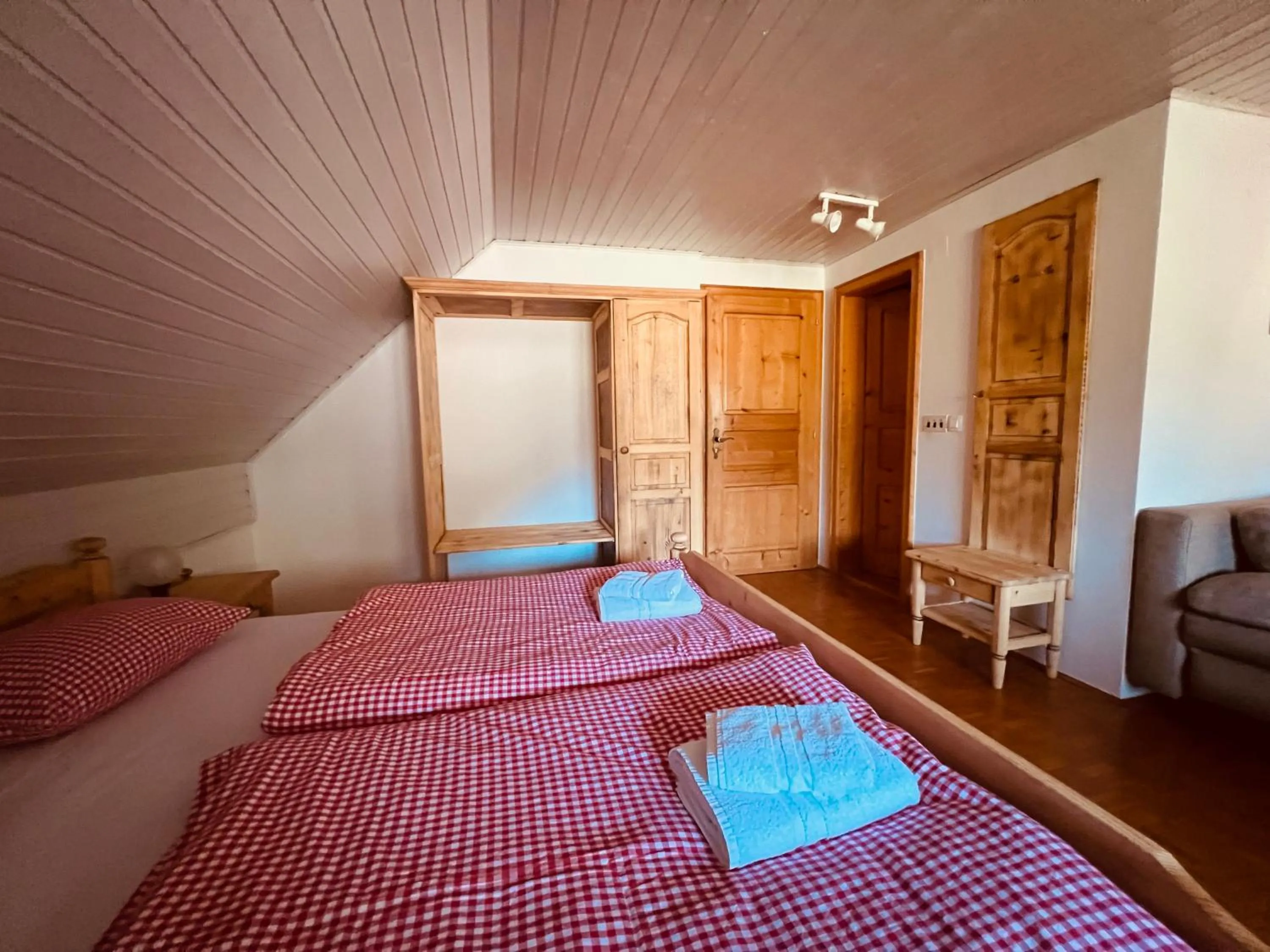 Bed in Apartmaji Katrnjek