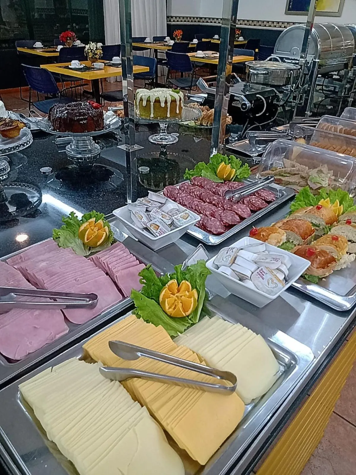 Breakfast in Mogano Business Hotel- ELETROPOSTO